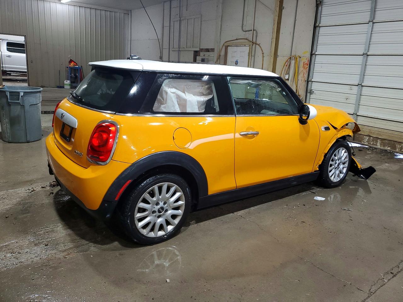 2015 Mini Cooper Yellow vin: WMWXM5C59FT939269