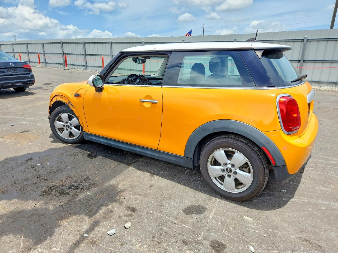 2015 Mini Cooper Yellow vin: WMWXM5C59FT973163