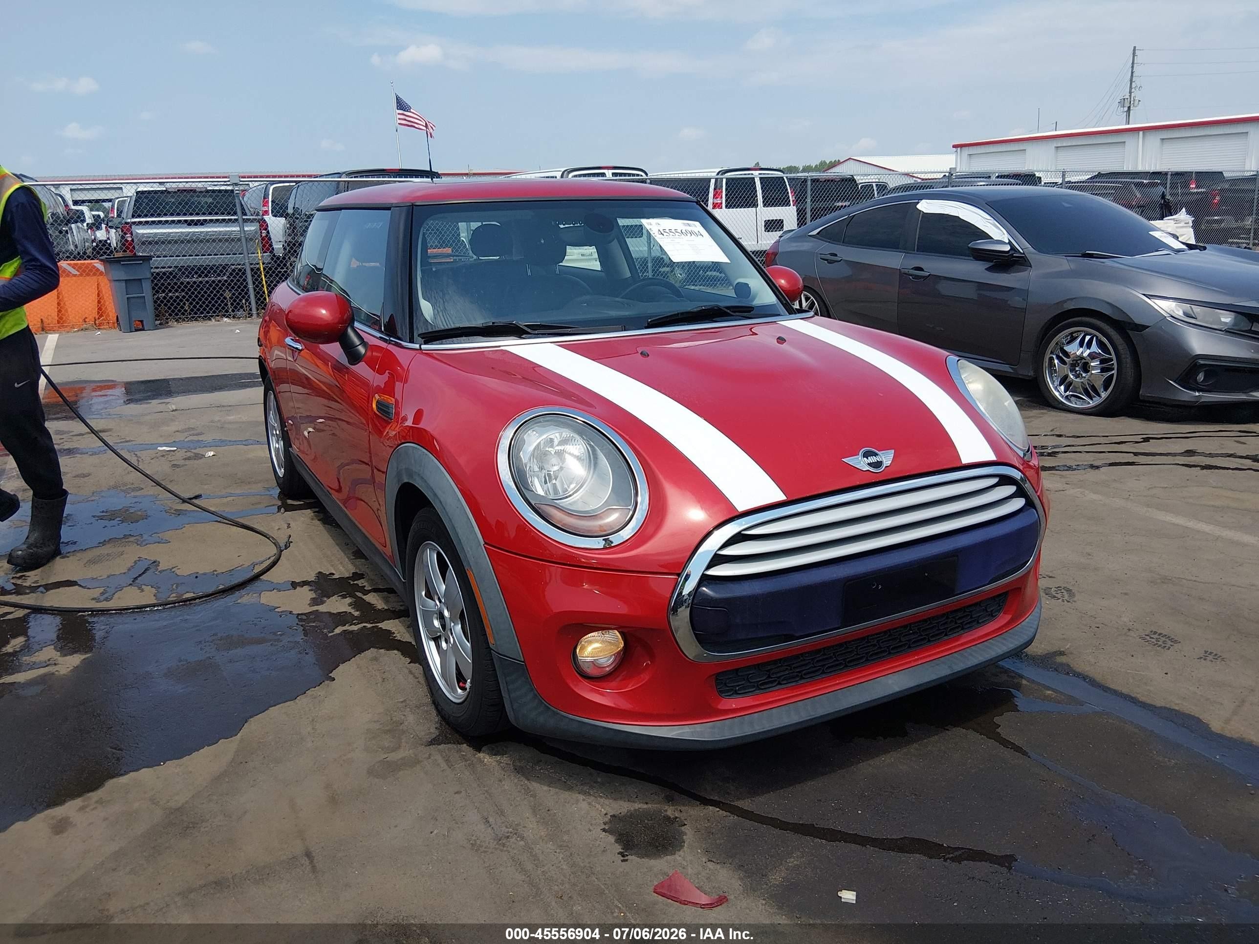 2014 Mini Hardtop Cooper Красный vin: WMWXM5C5XET934886