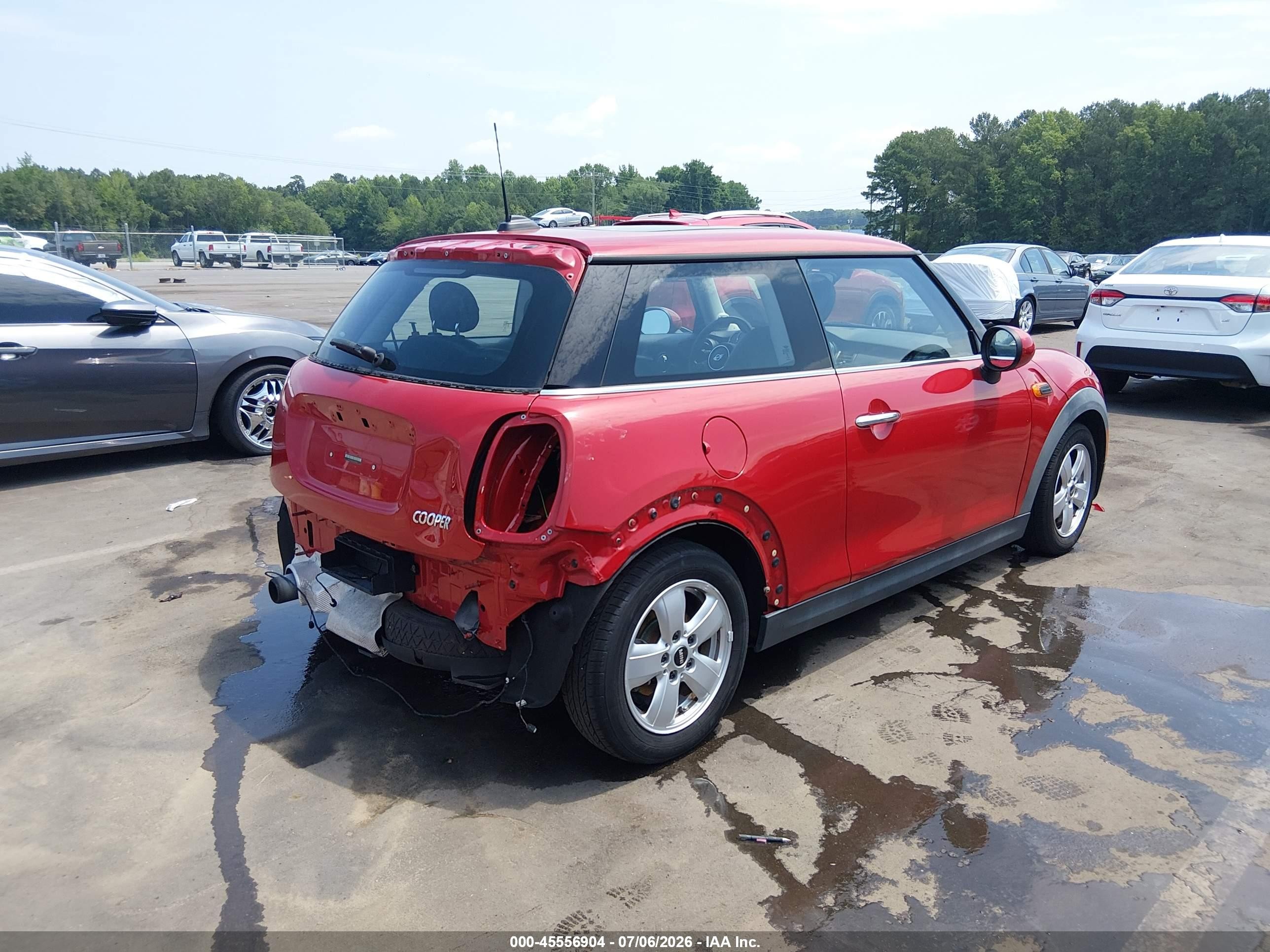 2014 Mini Hardtop Cooper Red vin: WMWXM5C5XET934886
