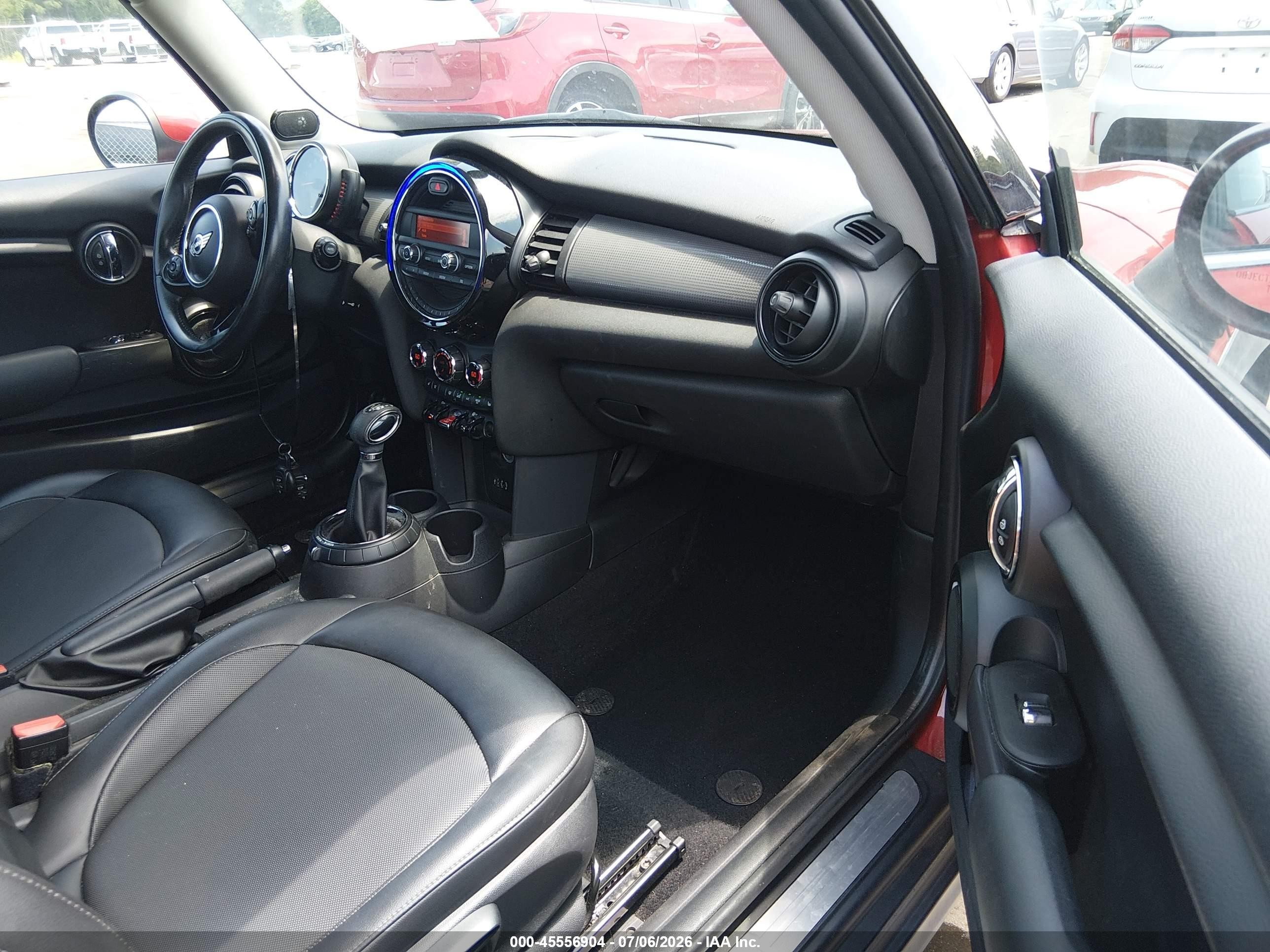 2014 Mini Hardtop Cooper Red vin: WMWXM5C5XET934886