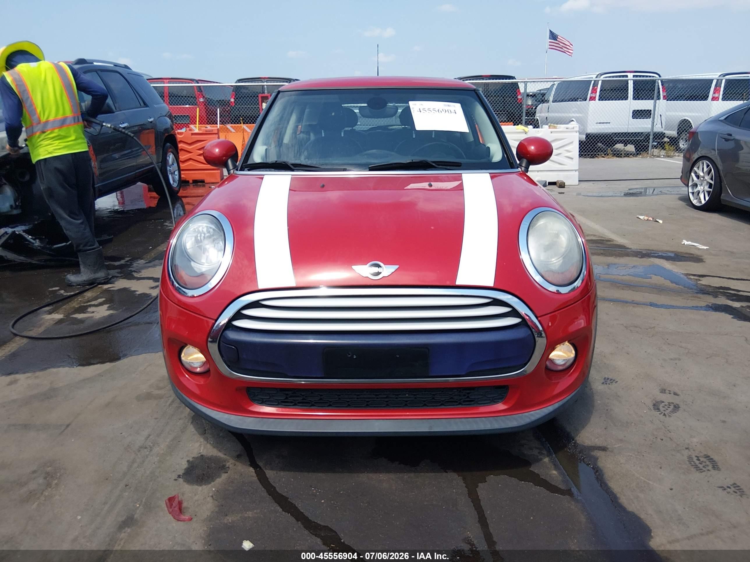 2014 Mini Hardtop Cooper Red vin: WMWXM5C5XET934886