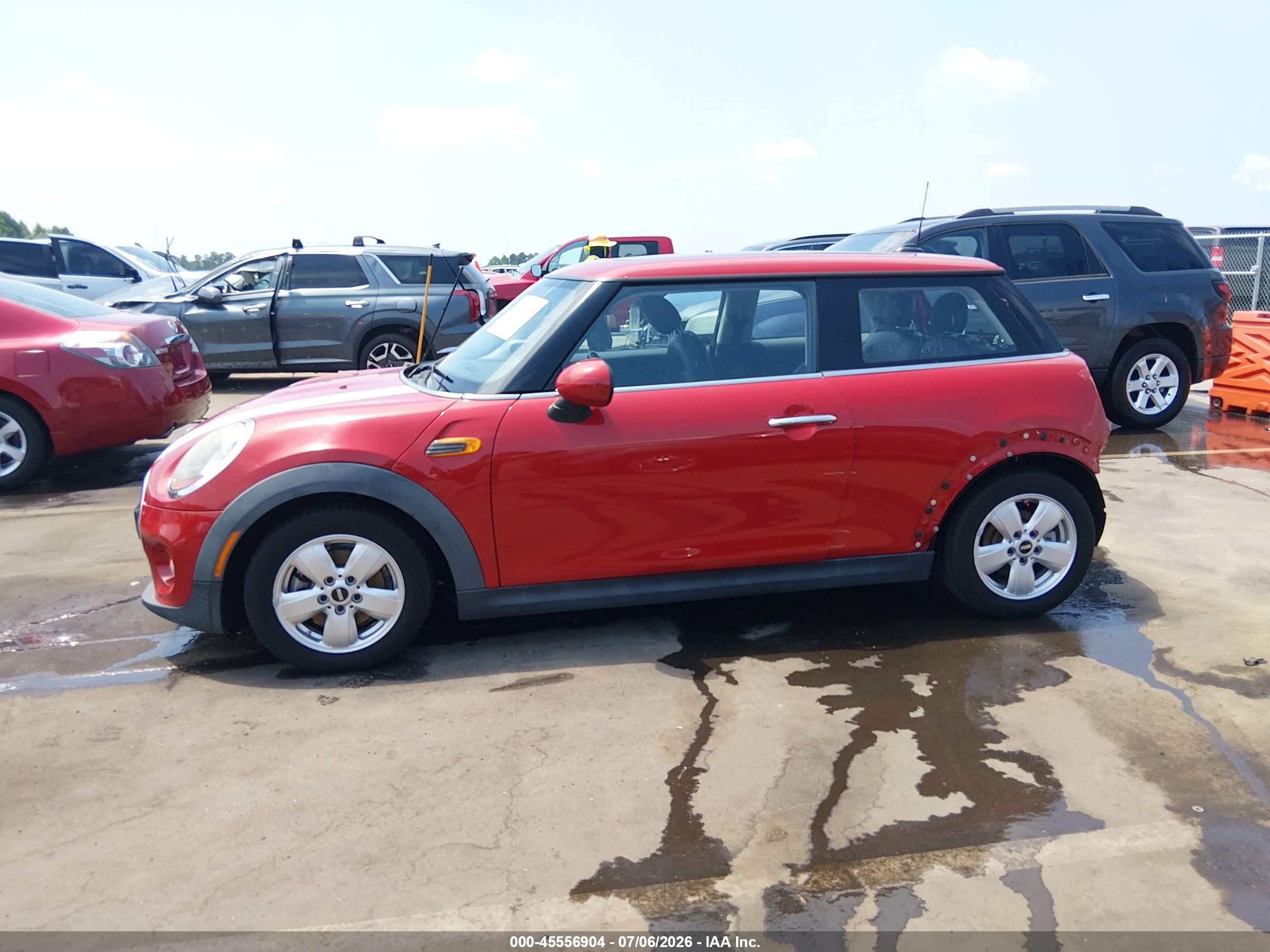 2014 Mini Hardtop Cooper Red vin: WMWXM5C5XET934886
