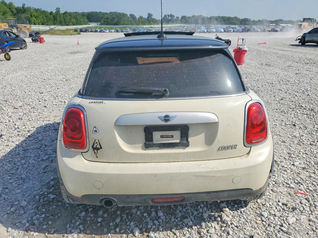 2015 Mini Cooper Two Tone vin: WMWXM5C5XF3A57627