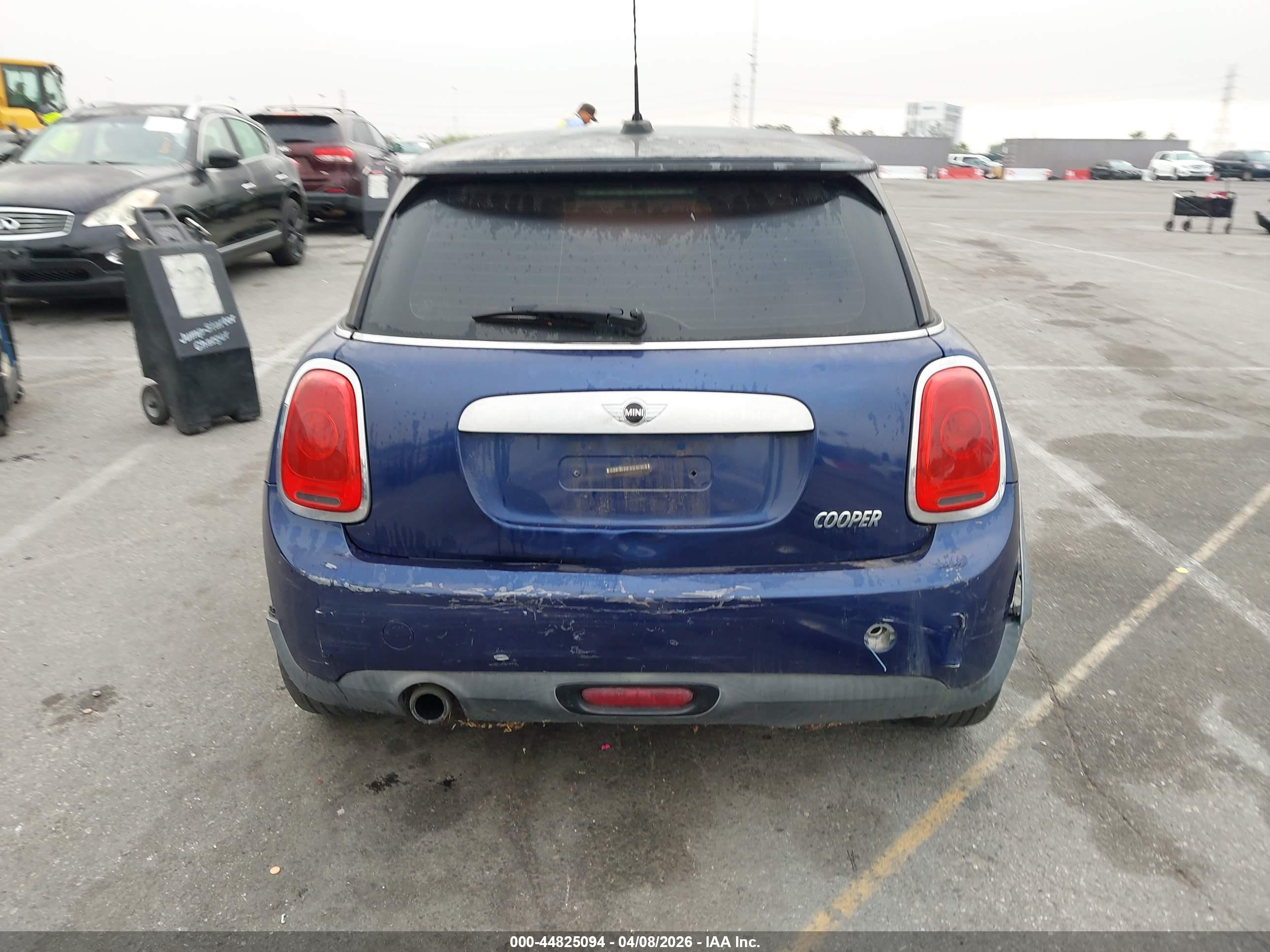 2015 Mini Hardtop Cooper Синий vin: WMWXM5C5XFT939393