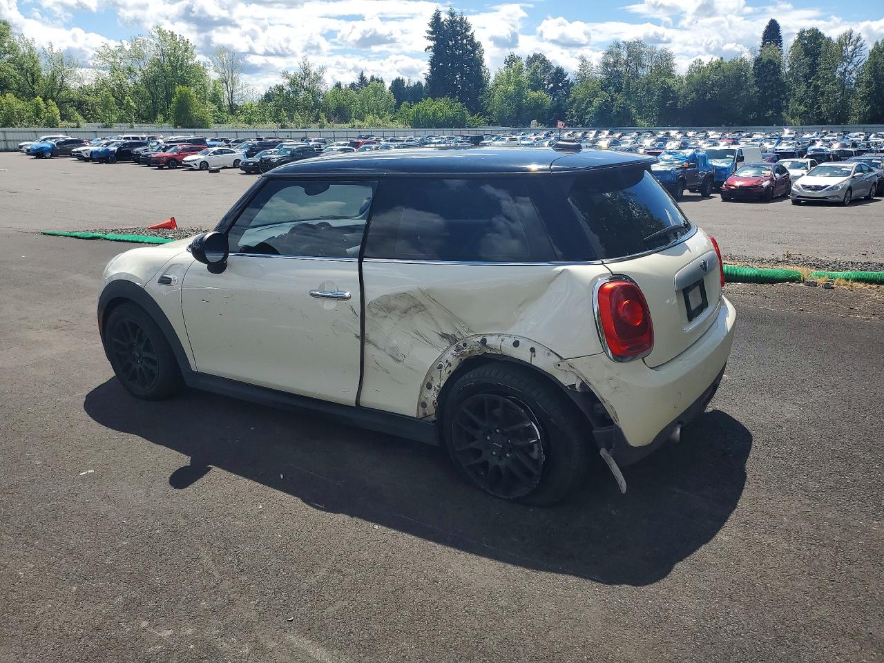 2015 Mini Cooper Beige vin: WMWXM5C5XFT973267