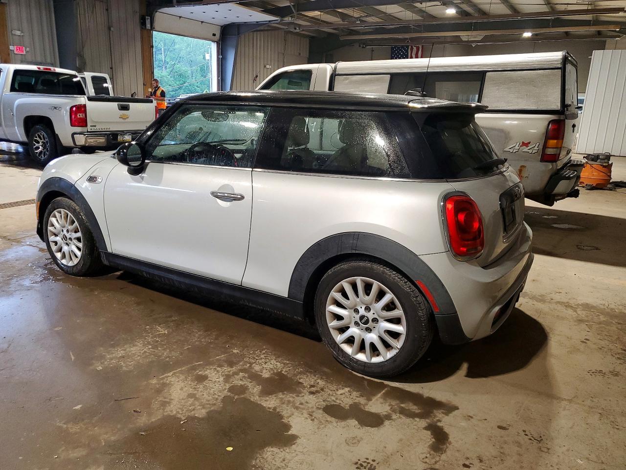 2014 Mini Cooper S Silver vin: WMWXM7C50ET987771