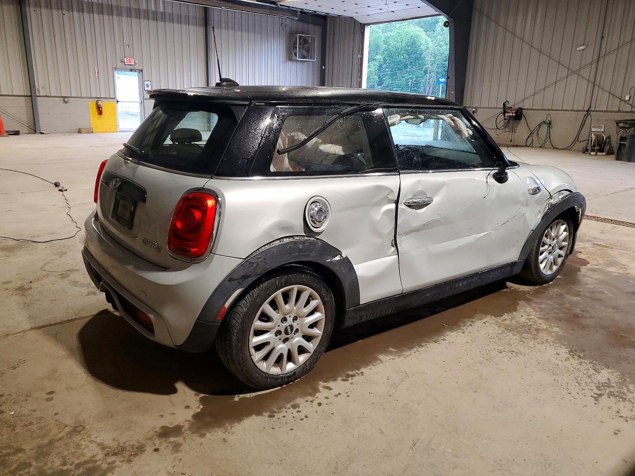 2014 Mini Cooper S Silver vin: WMWXM7C50ET987771
