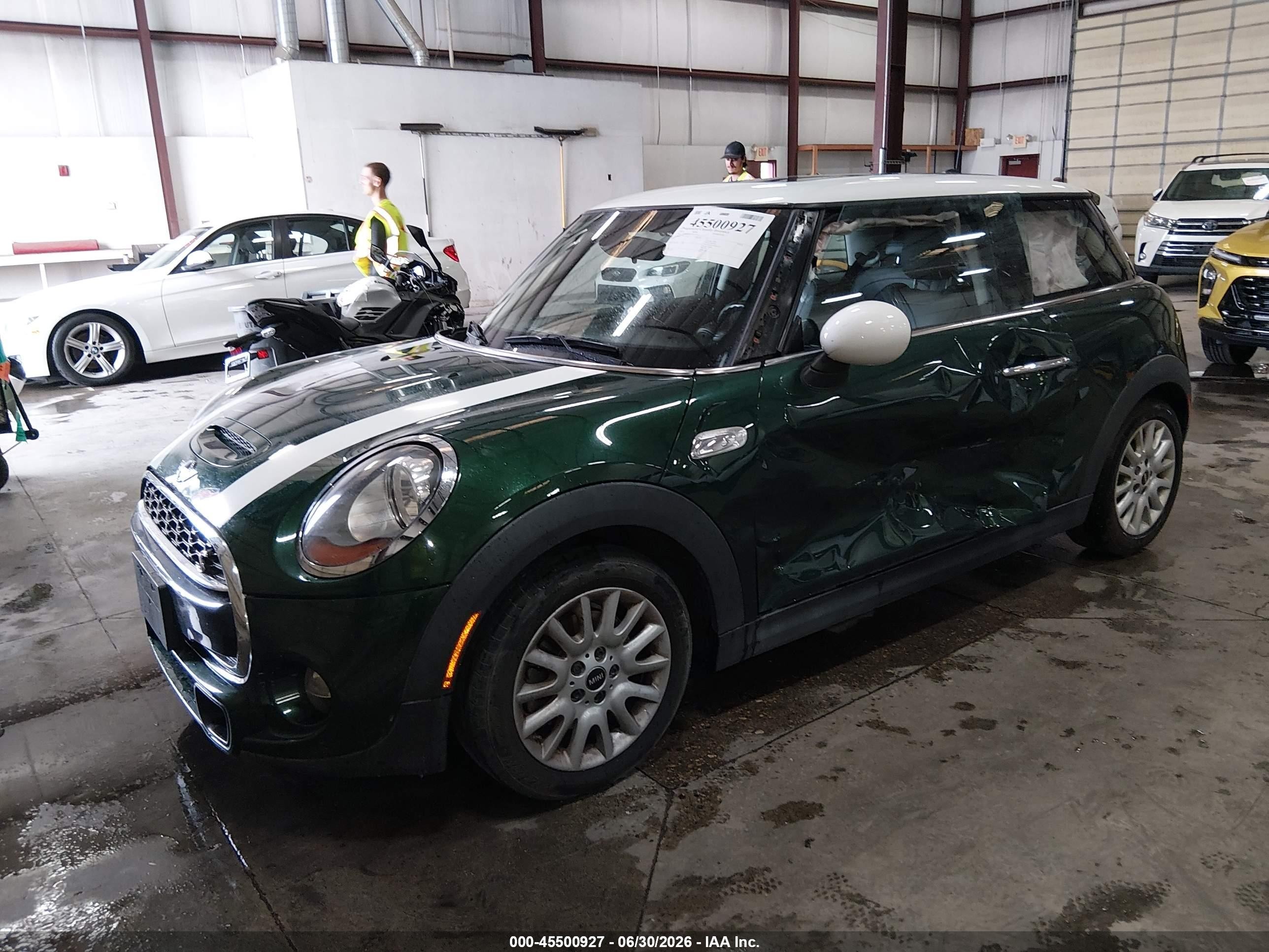 2014 Mini Hardtop Cooper S Green vin: WMWXM7C52ET970910