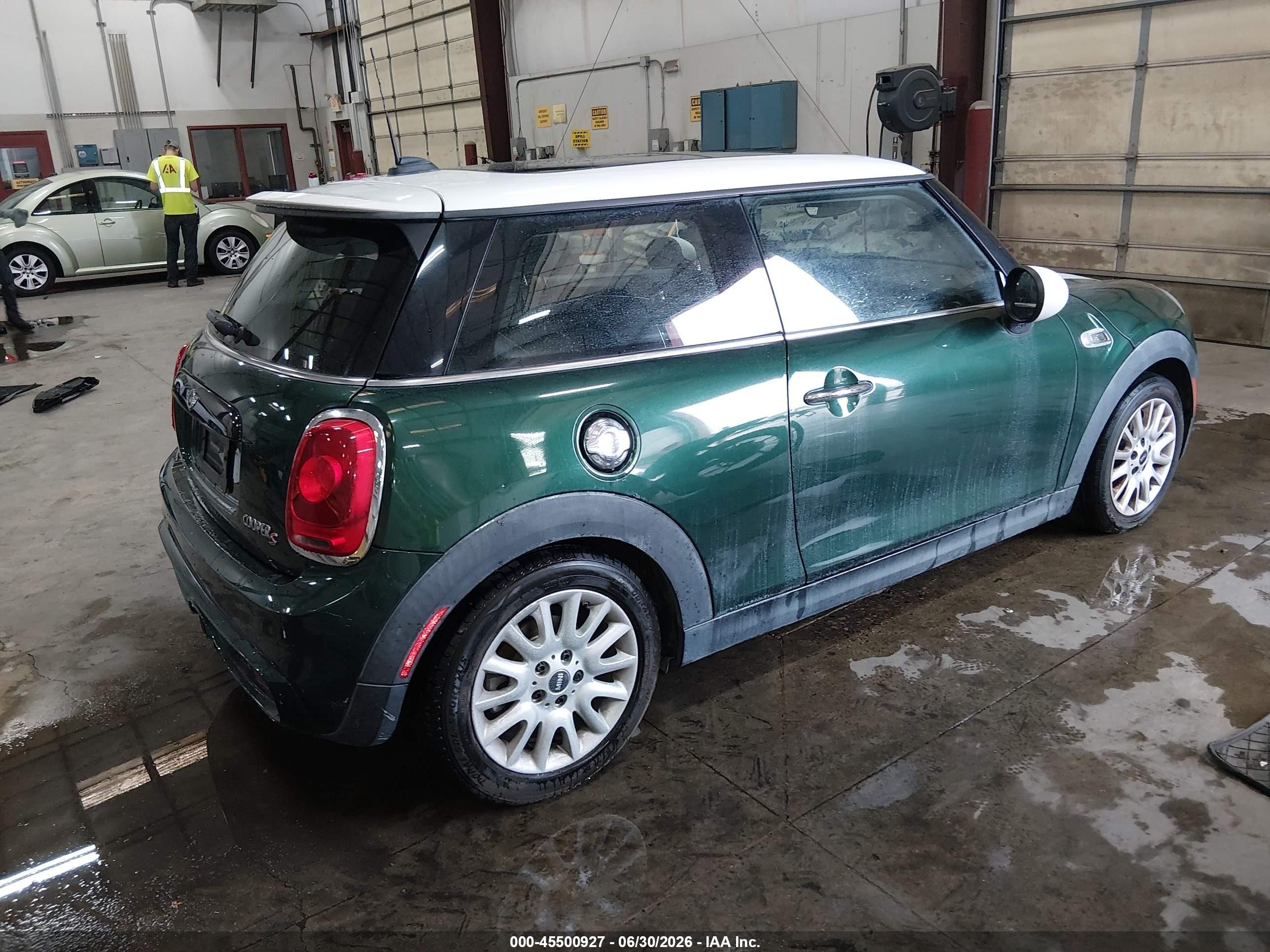 2014 Mini Hardtop Cooper S Green vin: WMWXM7C52ET970910