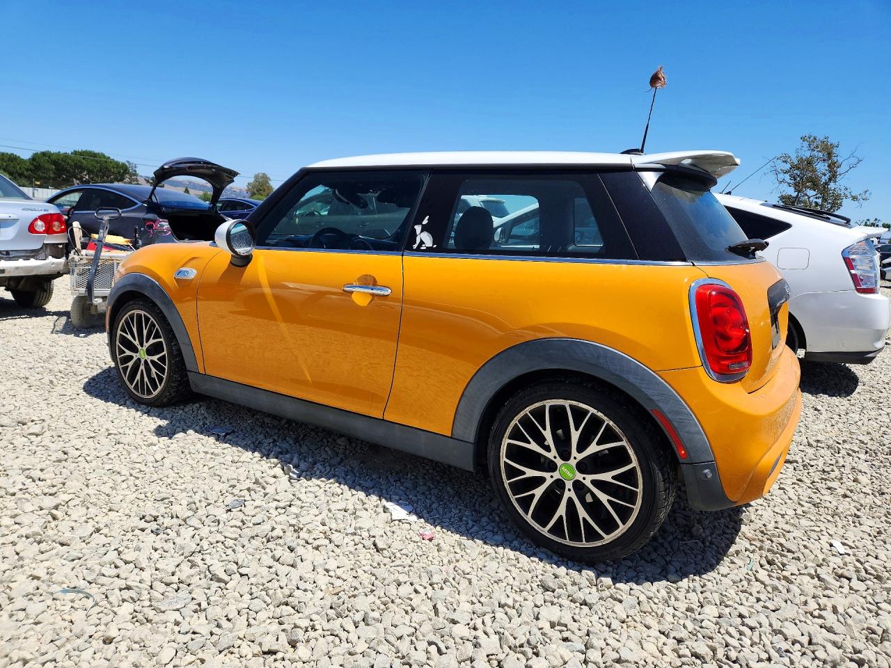 2014 Mini Cooper S Orange vin: WMWXM7C52ET987349