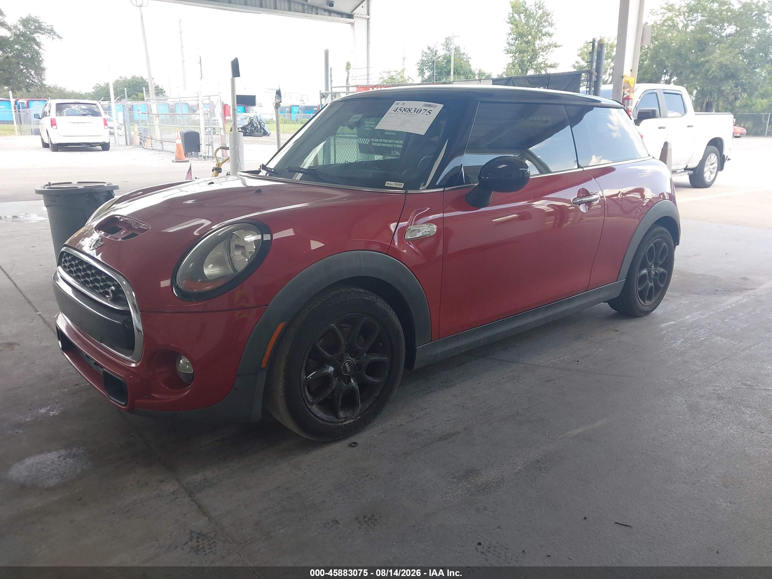 2014 Mini Hardtop Cooper S Красный vin: WMWXM7C54ET986672