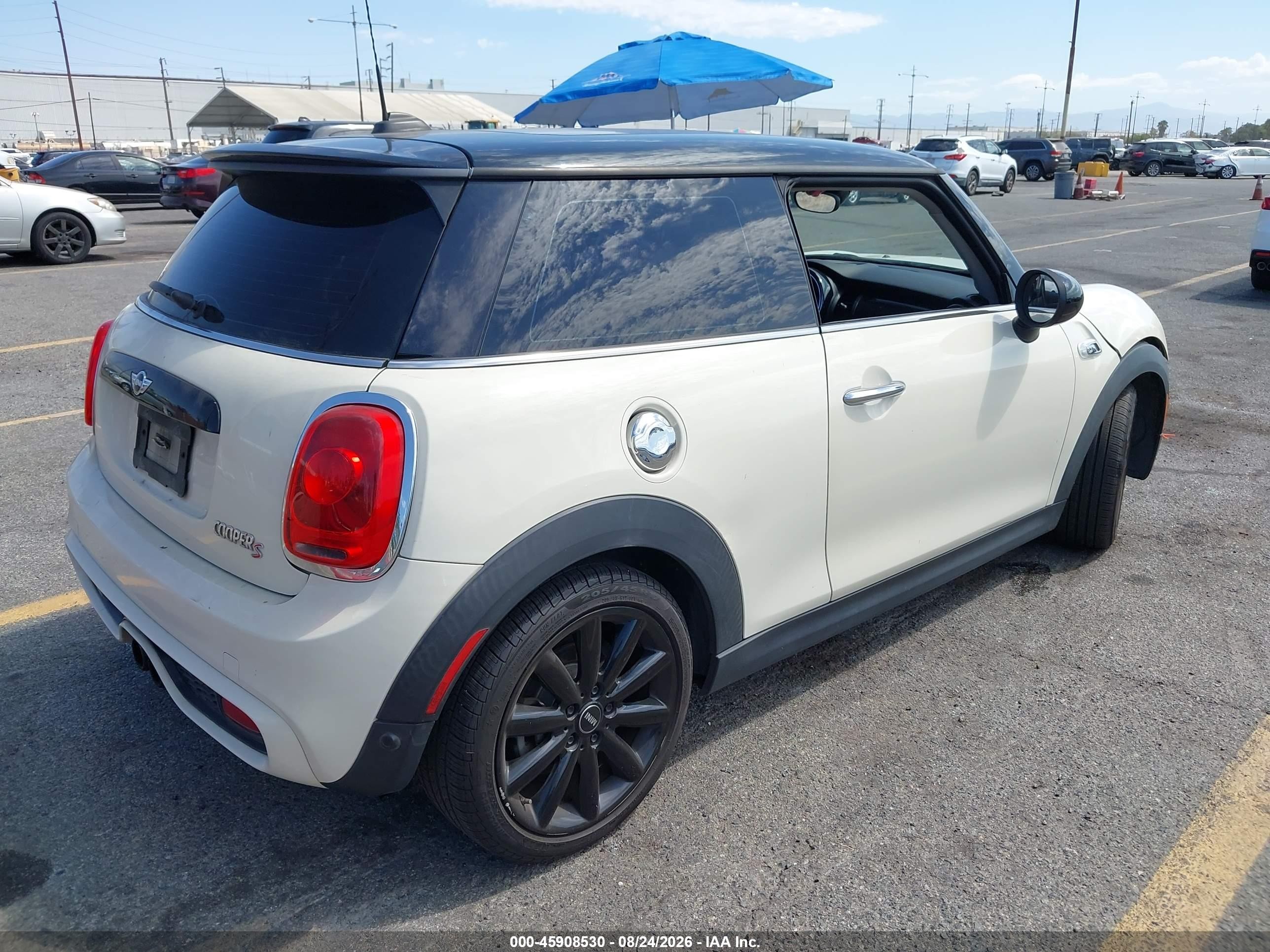 2014 Mini Hardtop Cooper S Бежевый vin: WMWXM7C55ET925864