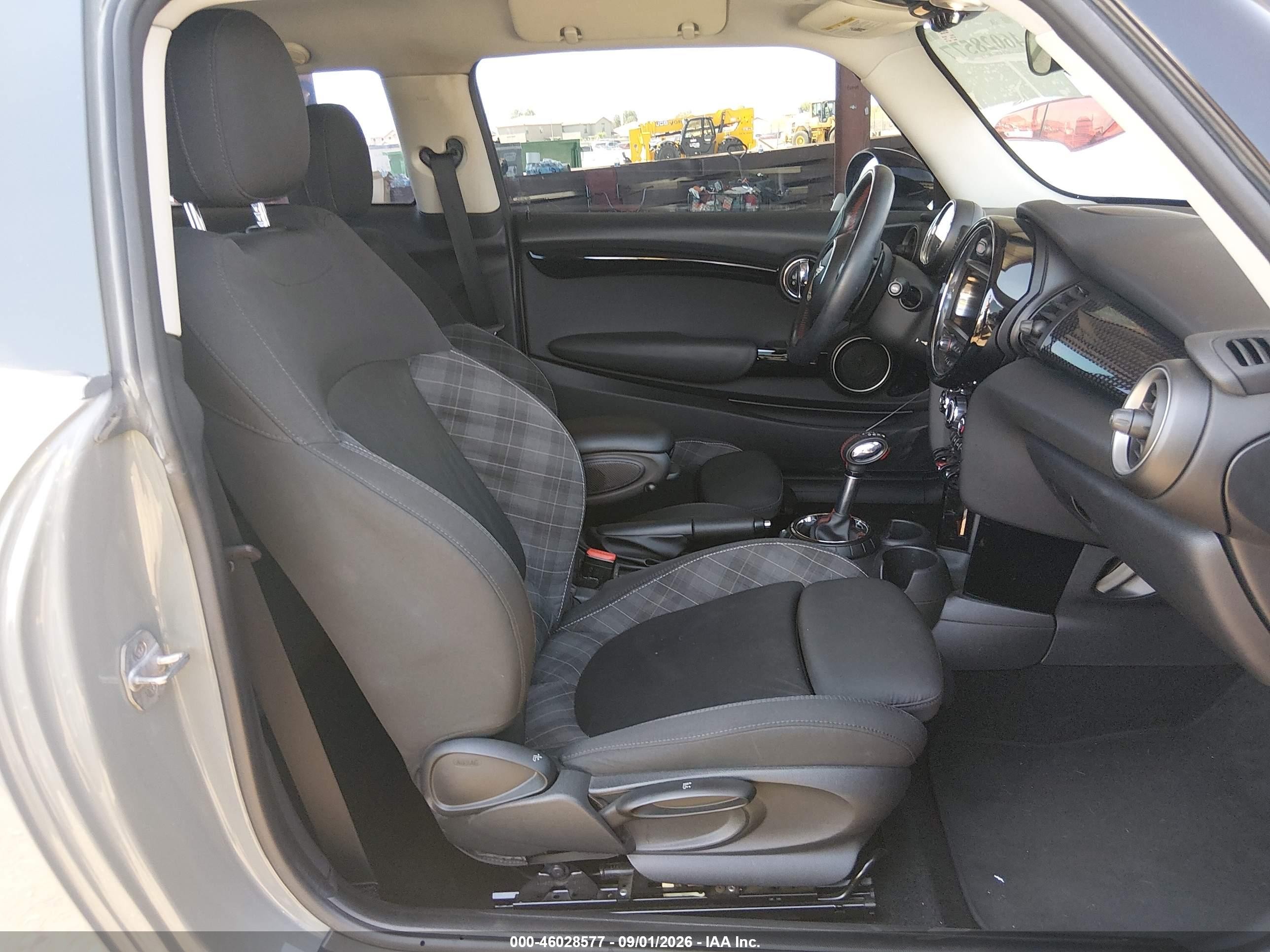 2014 Mini Hardtop Cooper S Gray vin: WMWXM7C55ET926285