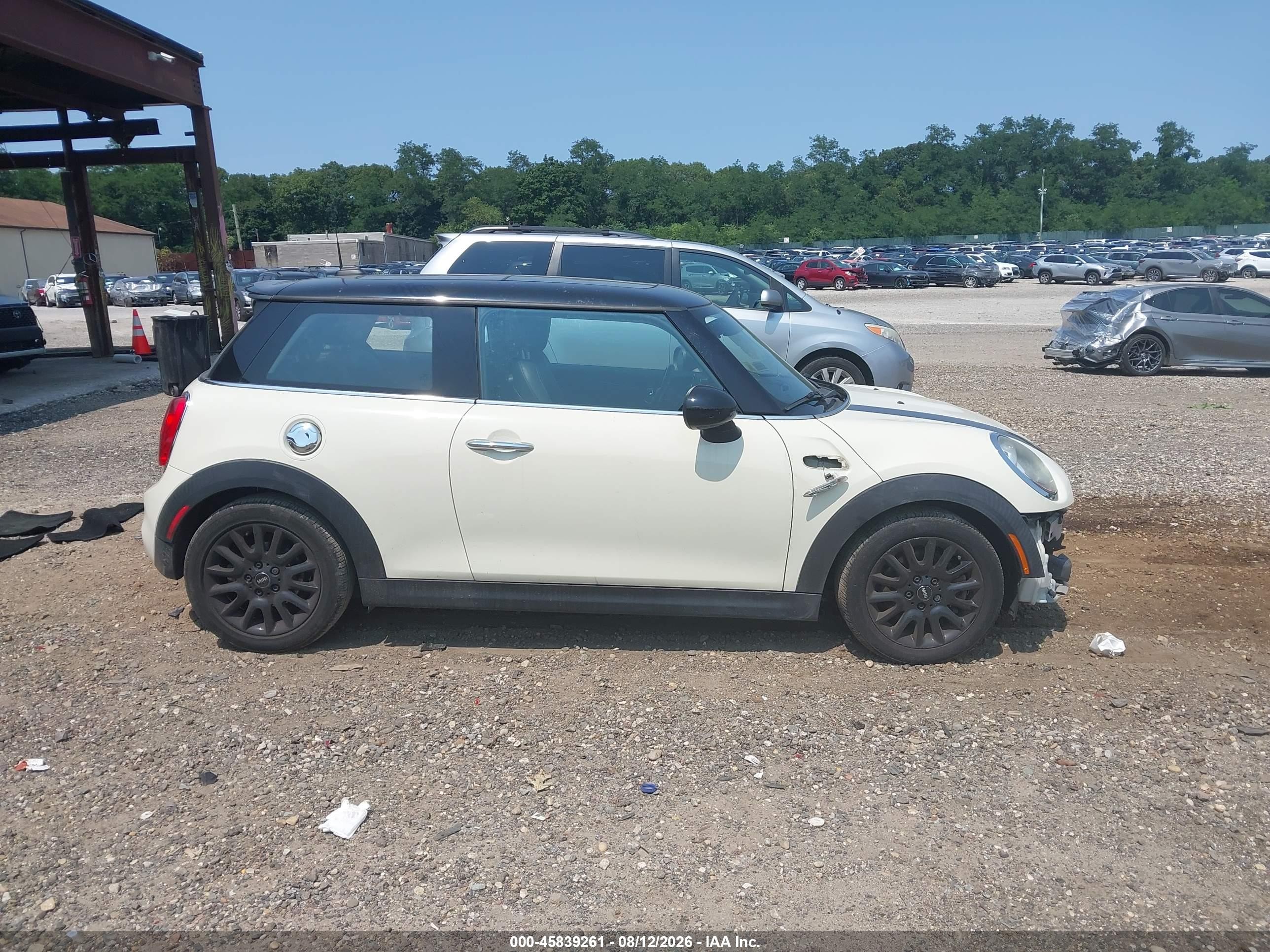 2014 Mini Hardtop Cooper S Белый vin: WMWXM7C57ET985452