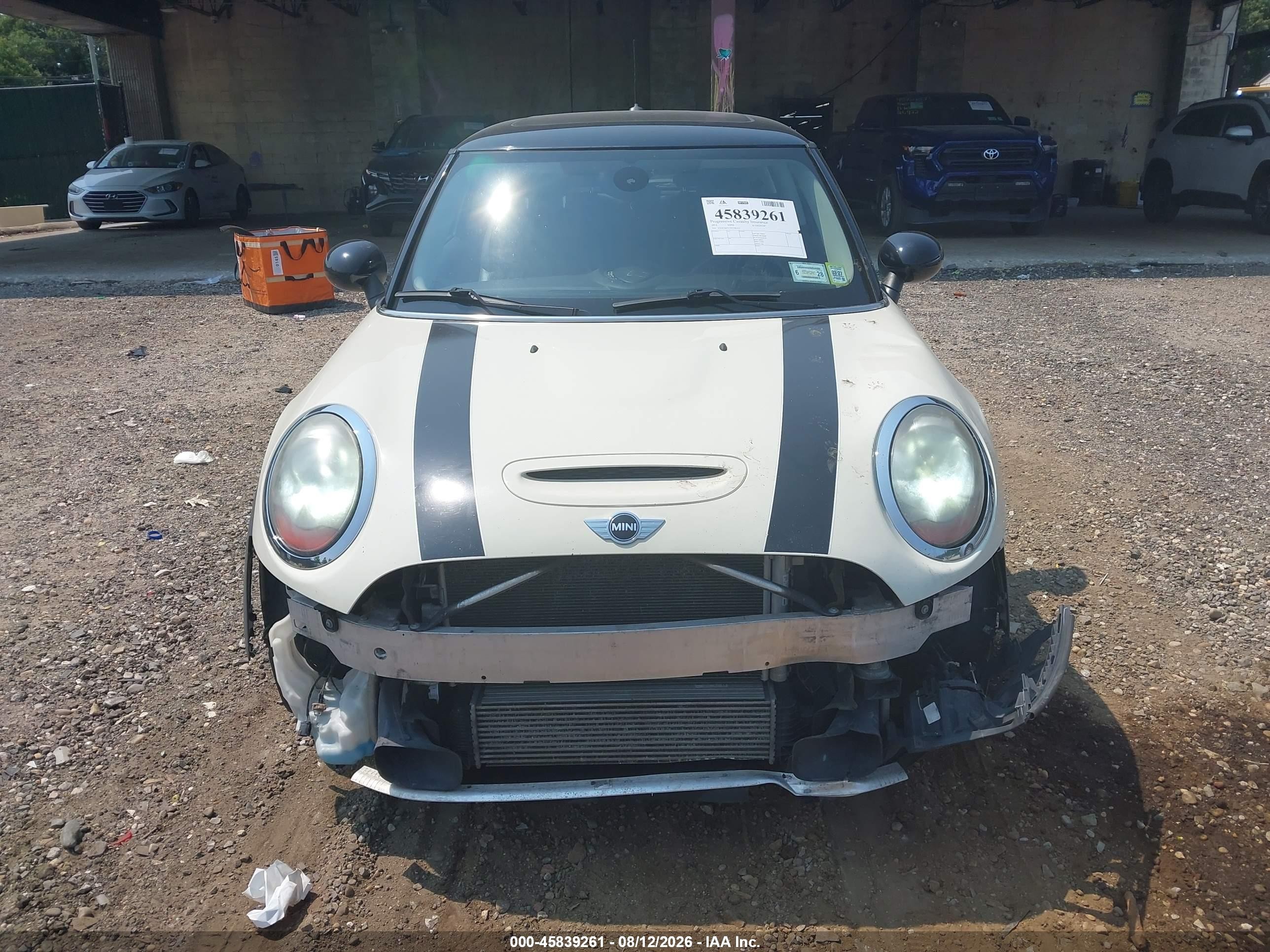 2014 Mini Hardtop Cooper S Белый vin: WMWXM7C57ET985452