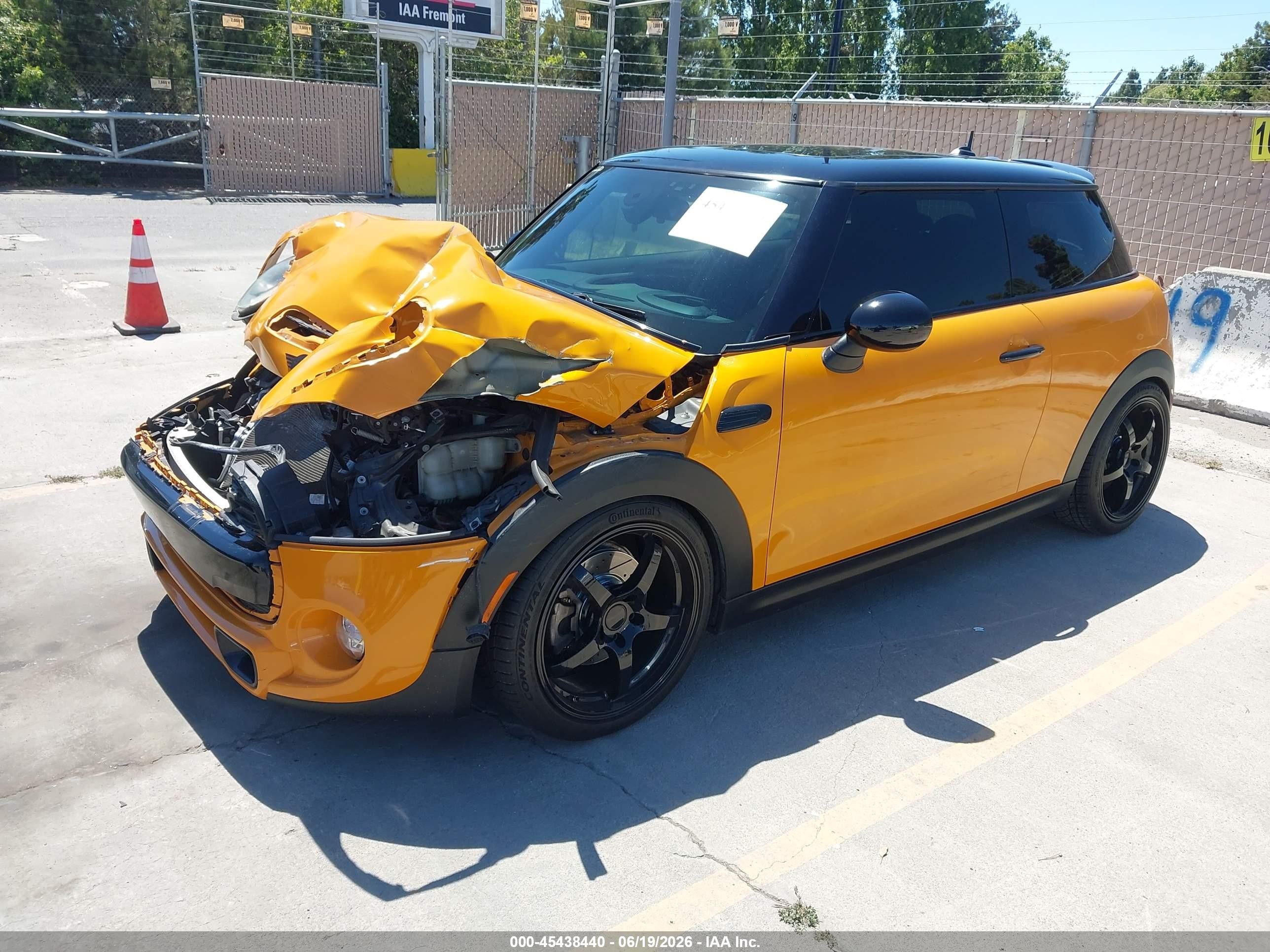 2014 Mini Hardtop Cooper S Yellow vin: WMWXM7C57ET987248