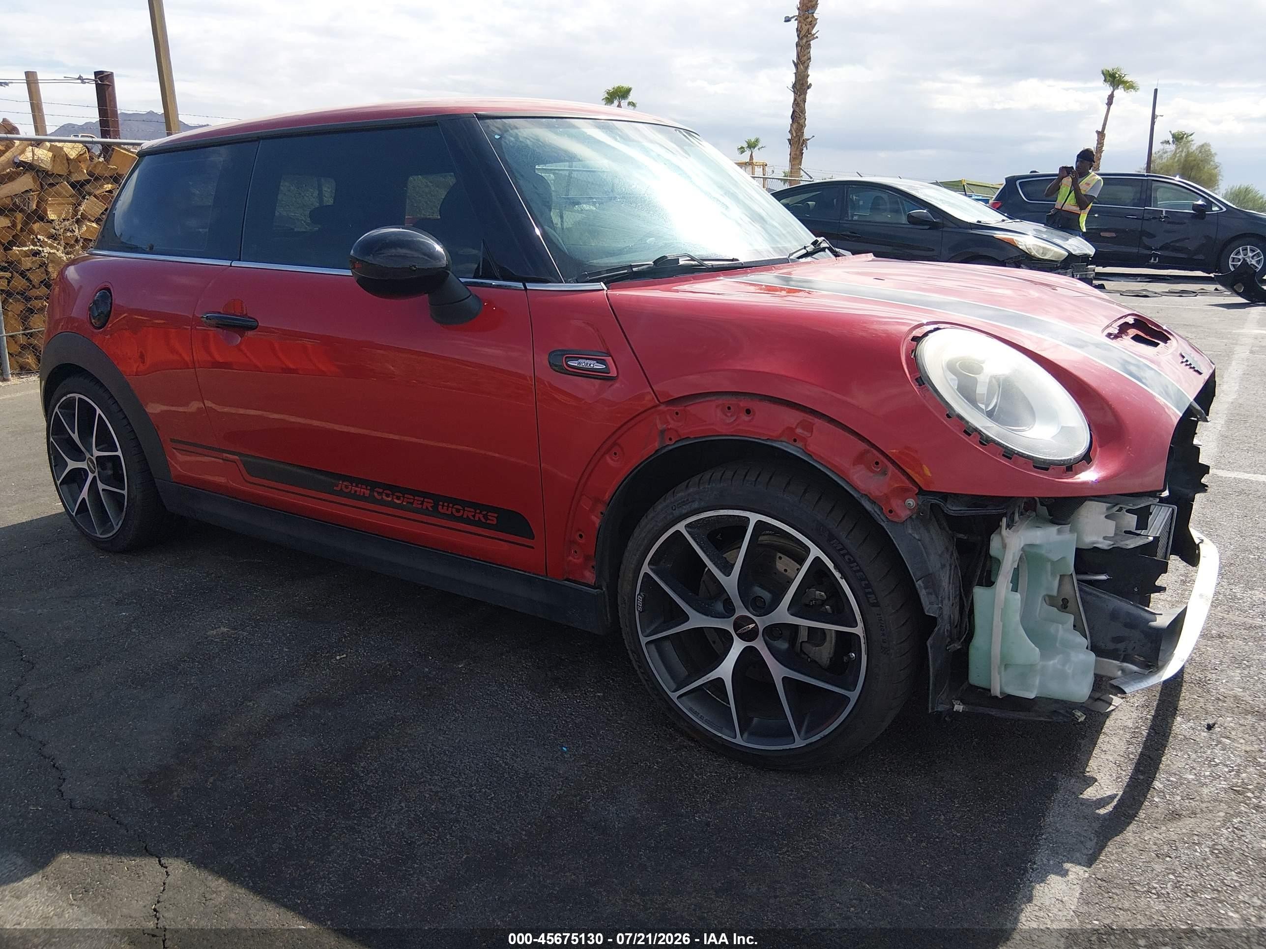2014 Mini Hardtop Cooper S Red vin: WMWXM7C5XET969665