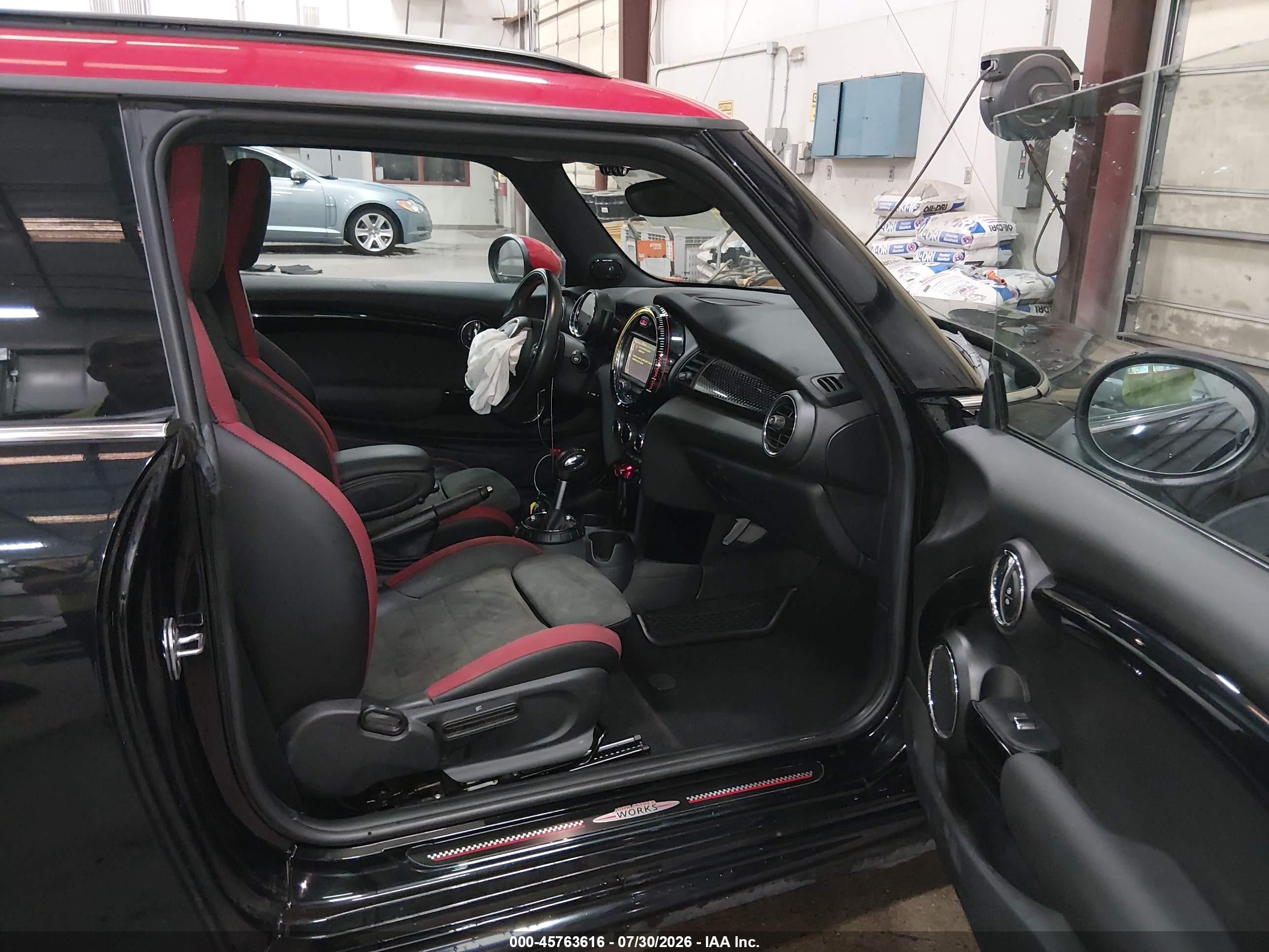 2015 Mini Hardtop John Cooper Works Черный vin: WMWXM9C52FT996694