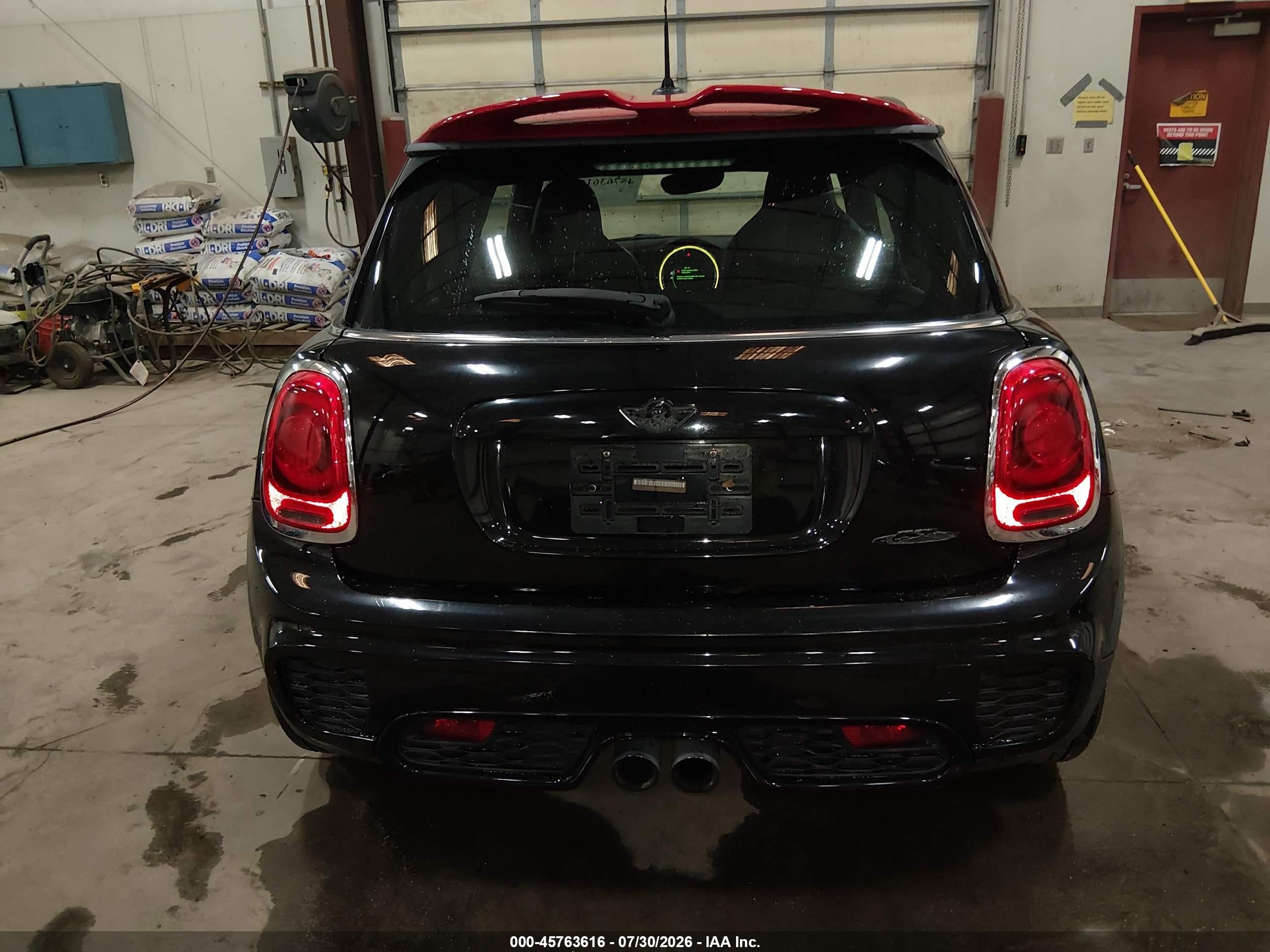 2015 Mini Hardtop John Cooper Works Черный vin: WMWXM9C52FT996694