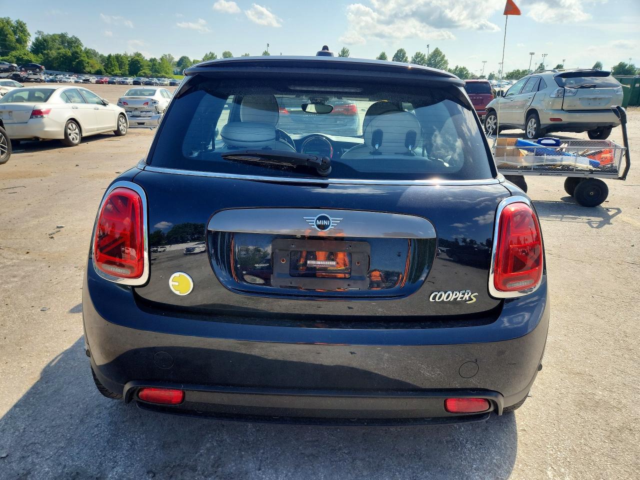 2020 Mini Cooper Se Black vin: WMWXP3C01L2M28544