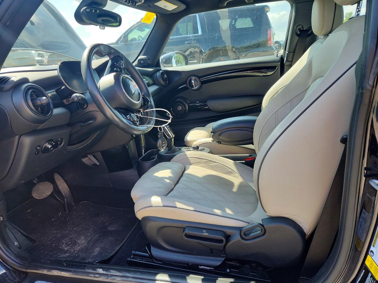 2020 Mini Cooper Se Black vin: WMWXP3C01L2M28544