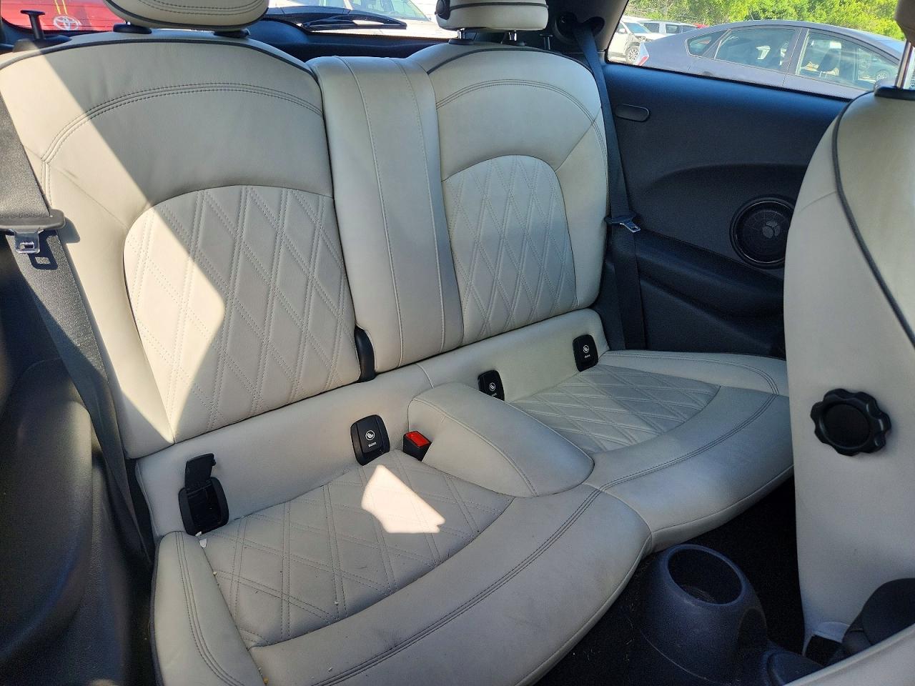 2020 Mini Cooper Se Black vin: WMWXP3C01L2M28544