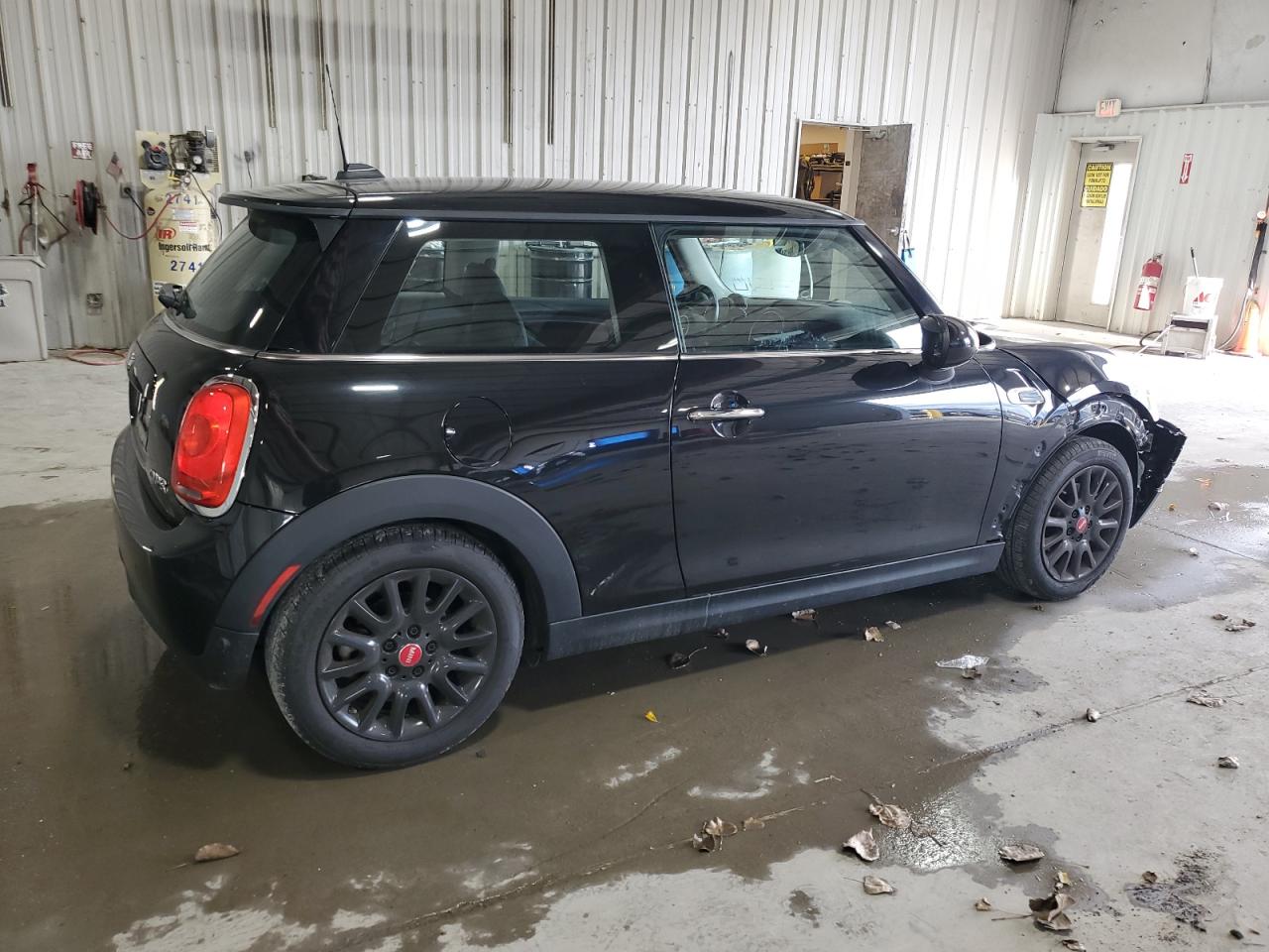 2018 Mini Cooper Черный vin: WMWXP5C57J3C65271