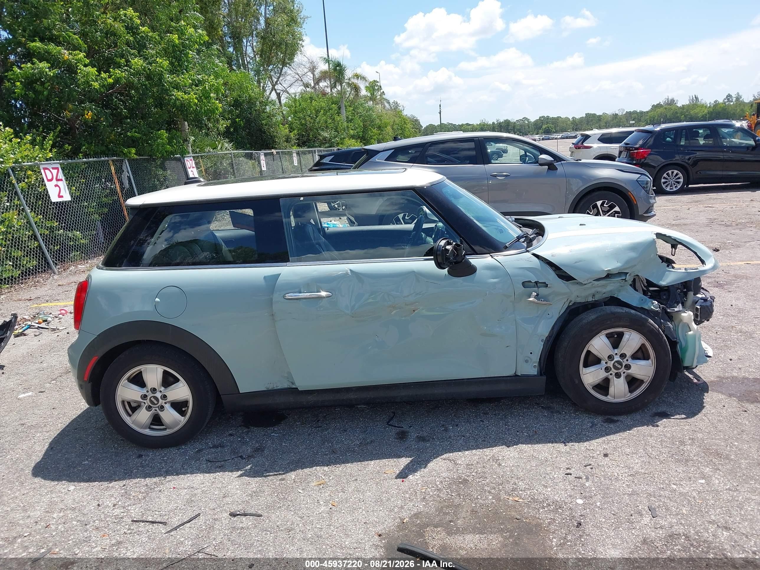 2018 Mini Hardtop Cooper/oxford Edition Teal vin: WMWXP5C58J2G63613