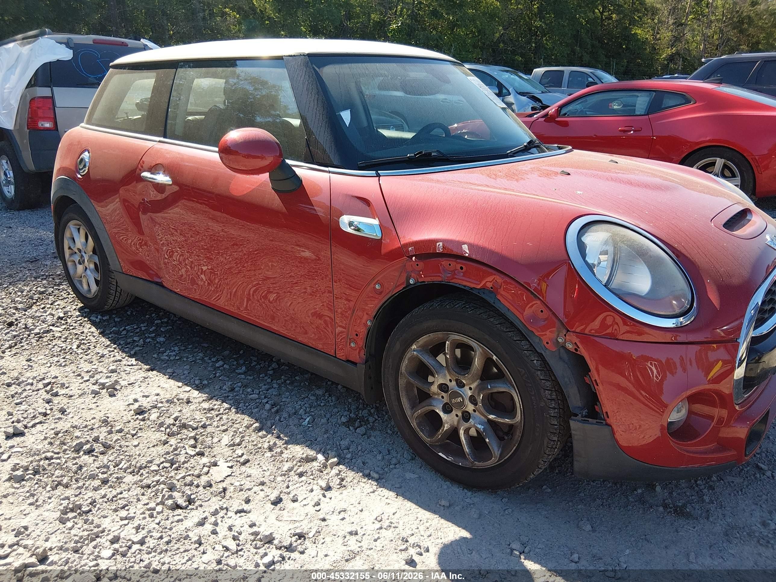2015 Mini Hardtop Cooper S Red vin: WMWXP7C50F2A38710
