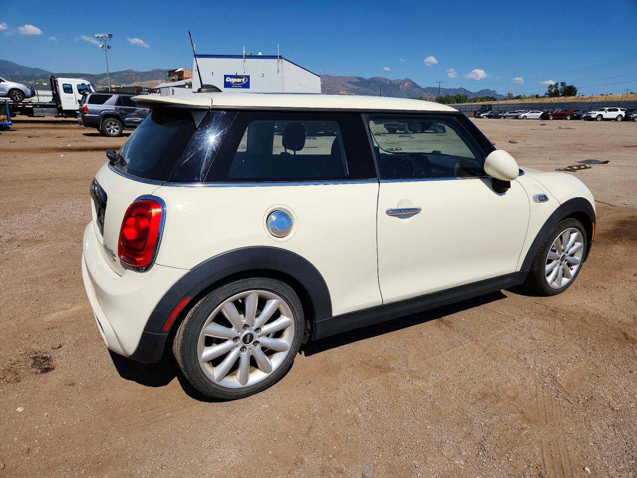2015 Mini Cooper S Cream vin: WMWXP7C51F2A37033