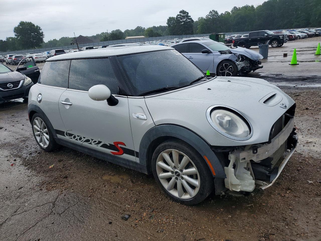 2015 Mini Cooper S White vin: WMWXP7C51F2A42345