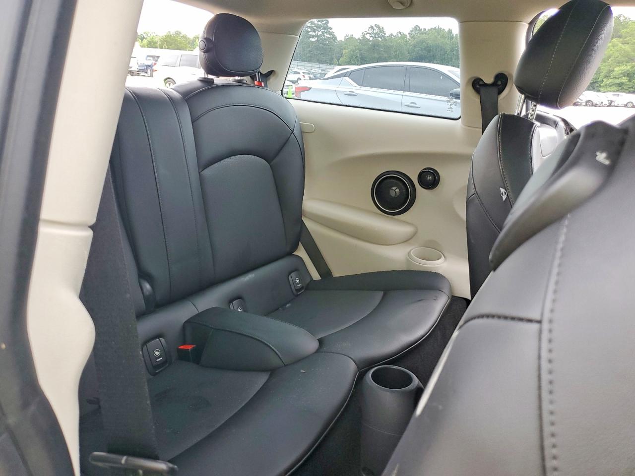2015 Mini Cooper S White vin: WMWXP7C51F2A42345