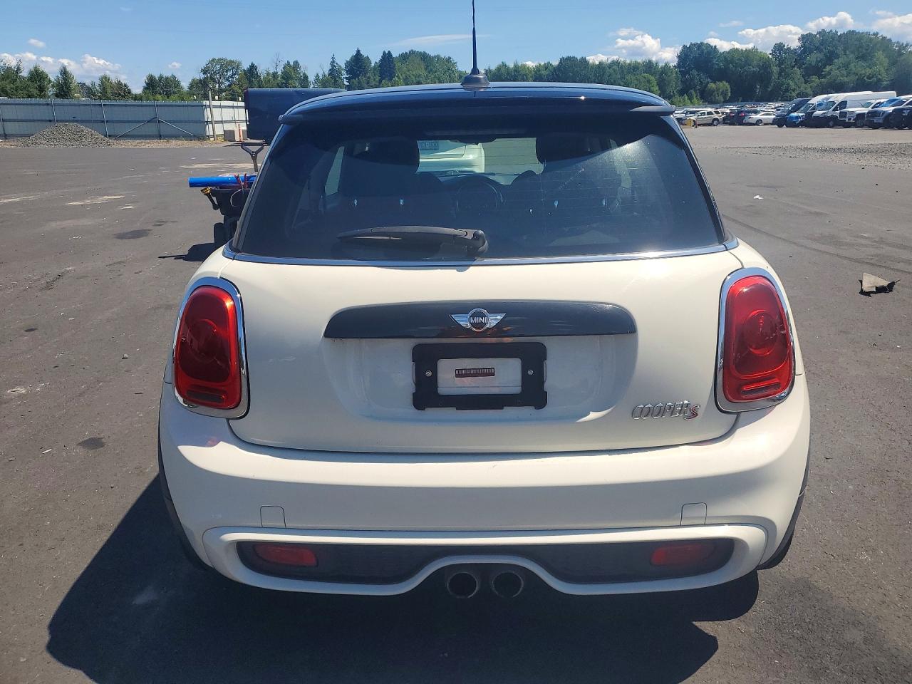 2015 Mini Cooper S White vin: WMWXP7C51F2A58528