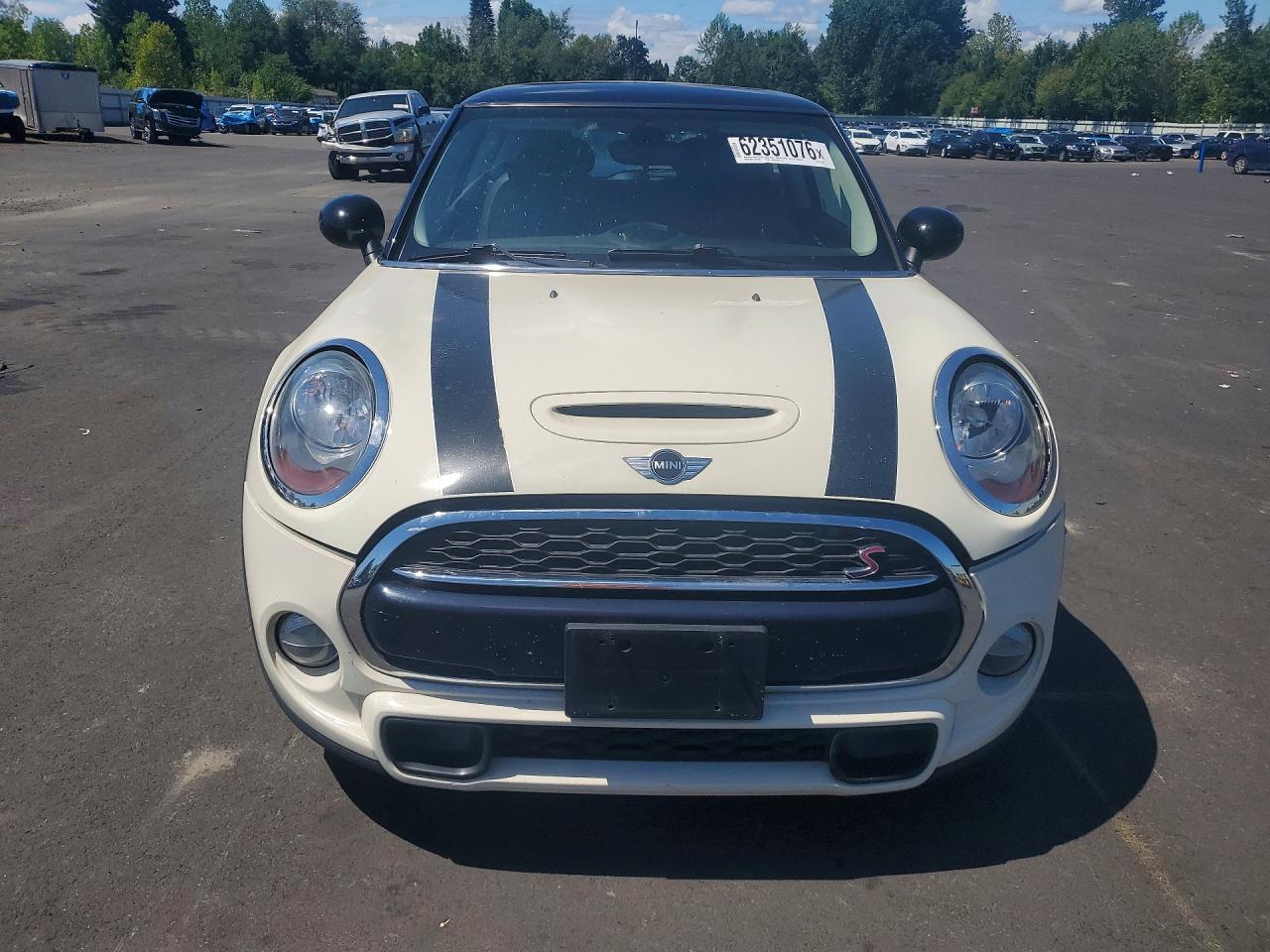 2015 Mini Cooper S White vin: WMWXP7C51F2A58528