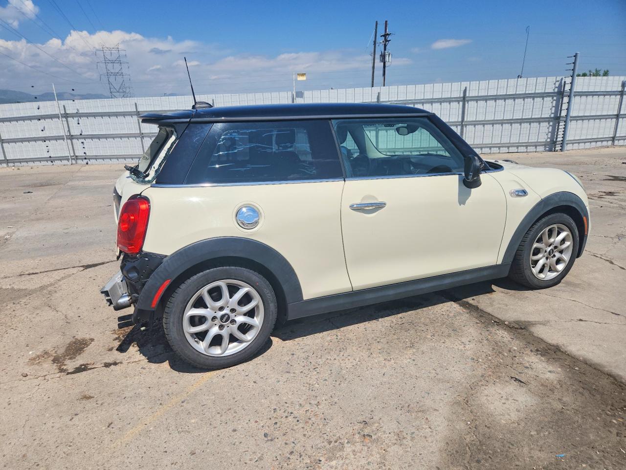 2015 Mini Cooper S Кремовый vin: WMWXP7C53F2A39642