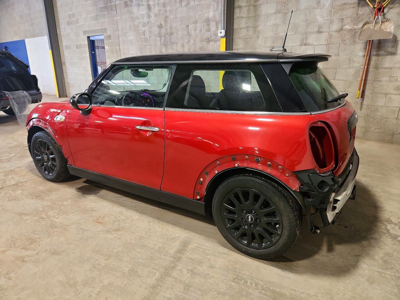 2015 Mini Cooper S Red vin: WMWXP7C53F2A58238