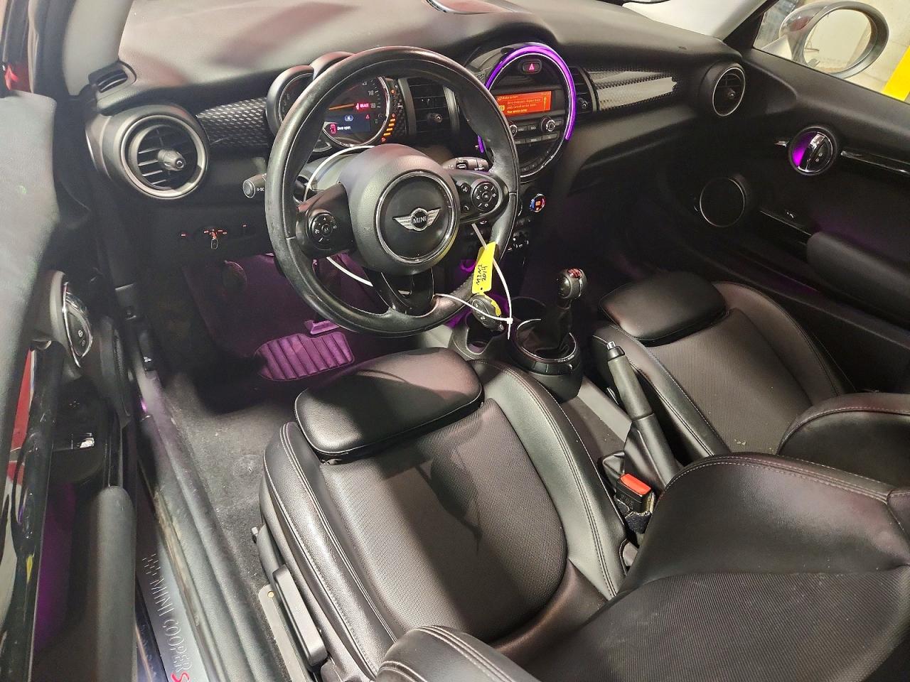 2015 Mini Cooper S Red vin: WMWXP7C53F2A58238