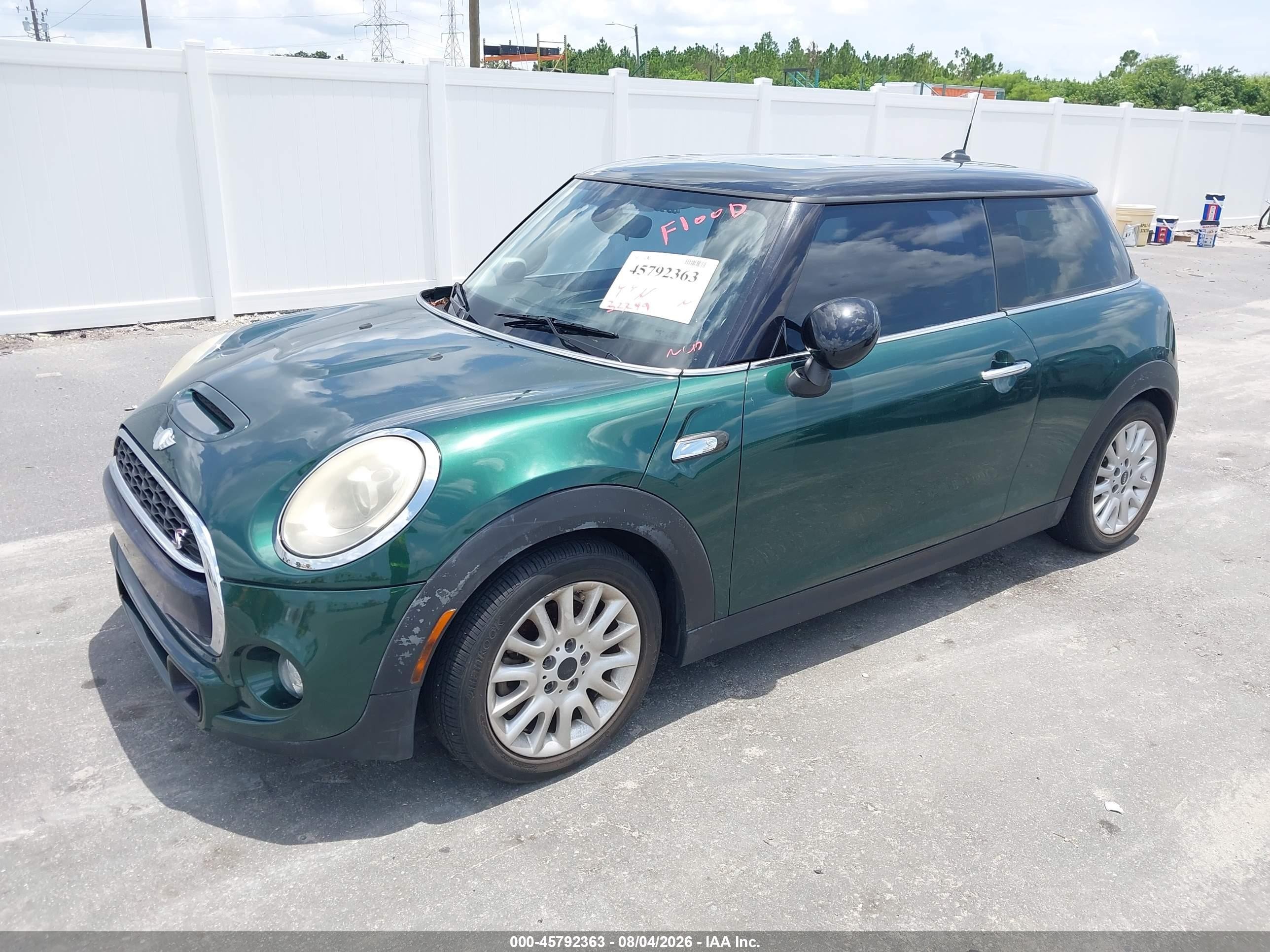 2015 Mini Hardtop Cooper S Green vin: WMWXP7C54F2A38693