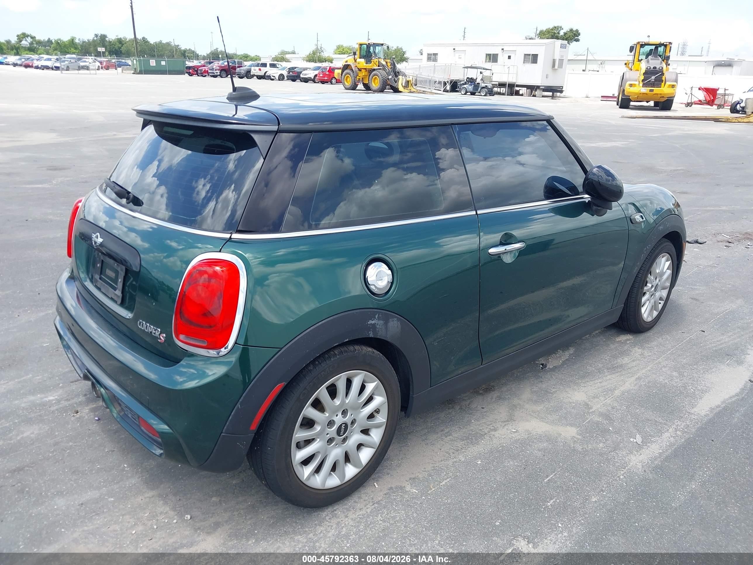 2015 Mini Hardtop Cooper S Green vin: WMWXP7C54F2A38693