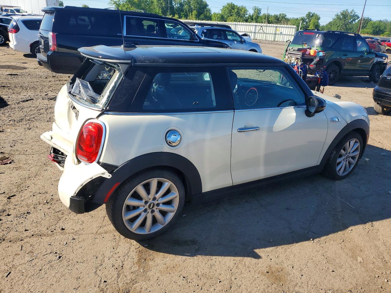2015 Mini Cooper S Белый vin: WMWXP7C55F2A35429