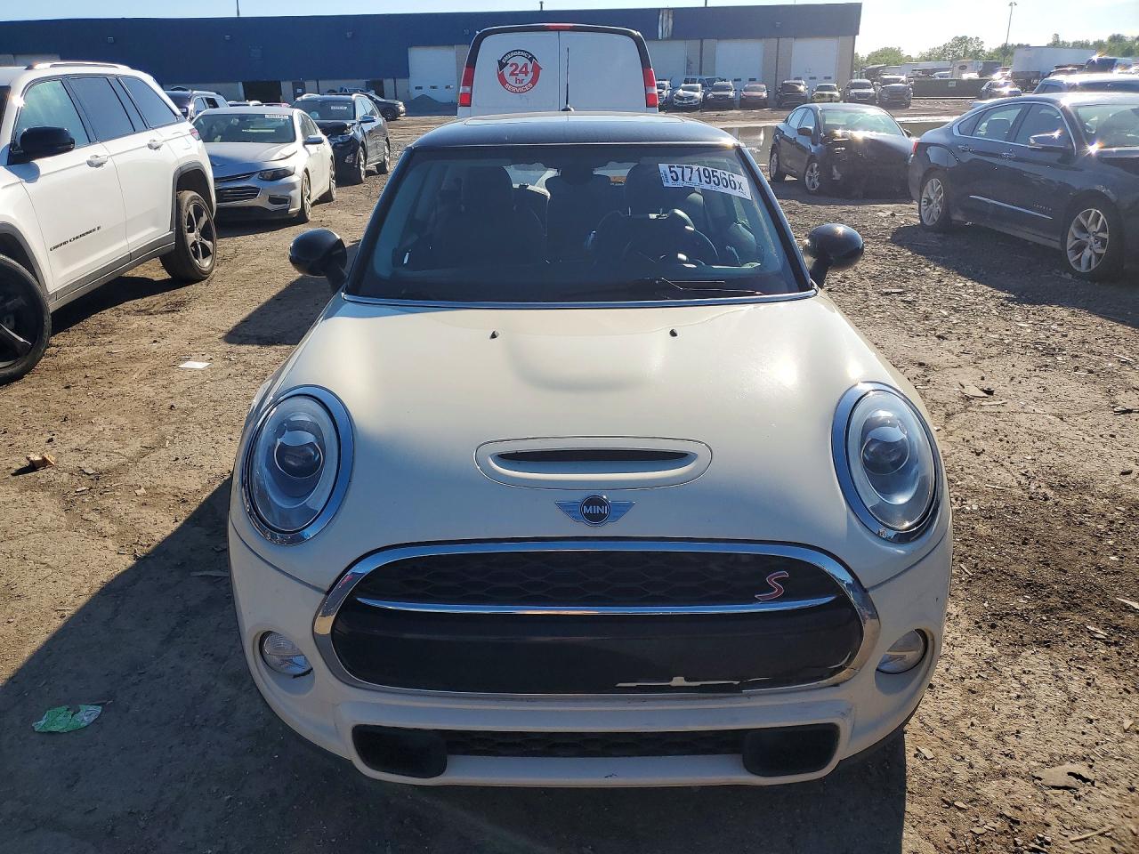 2015 Mini Cooper S Белый vin: WMWXP7C55F2A35429