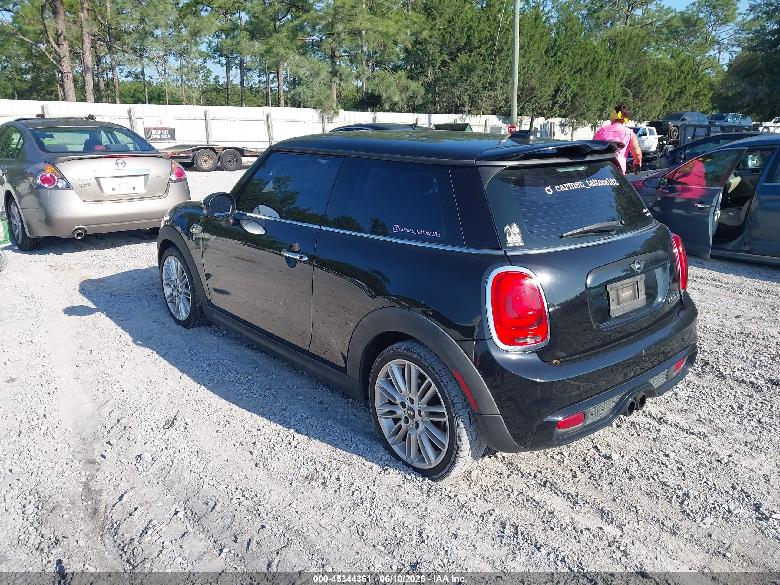 2015 Mini Hardtop Cooper S Black vin: WMWXP7C55F2A58371
