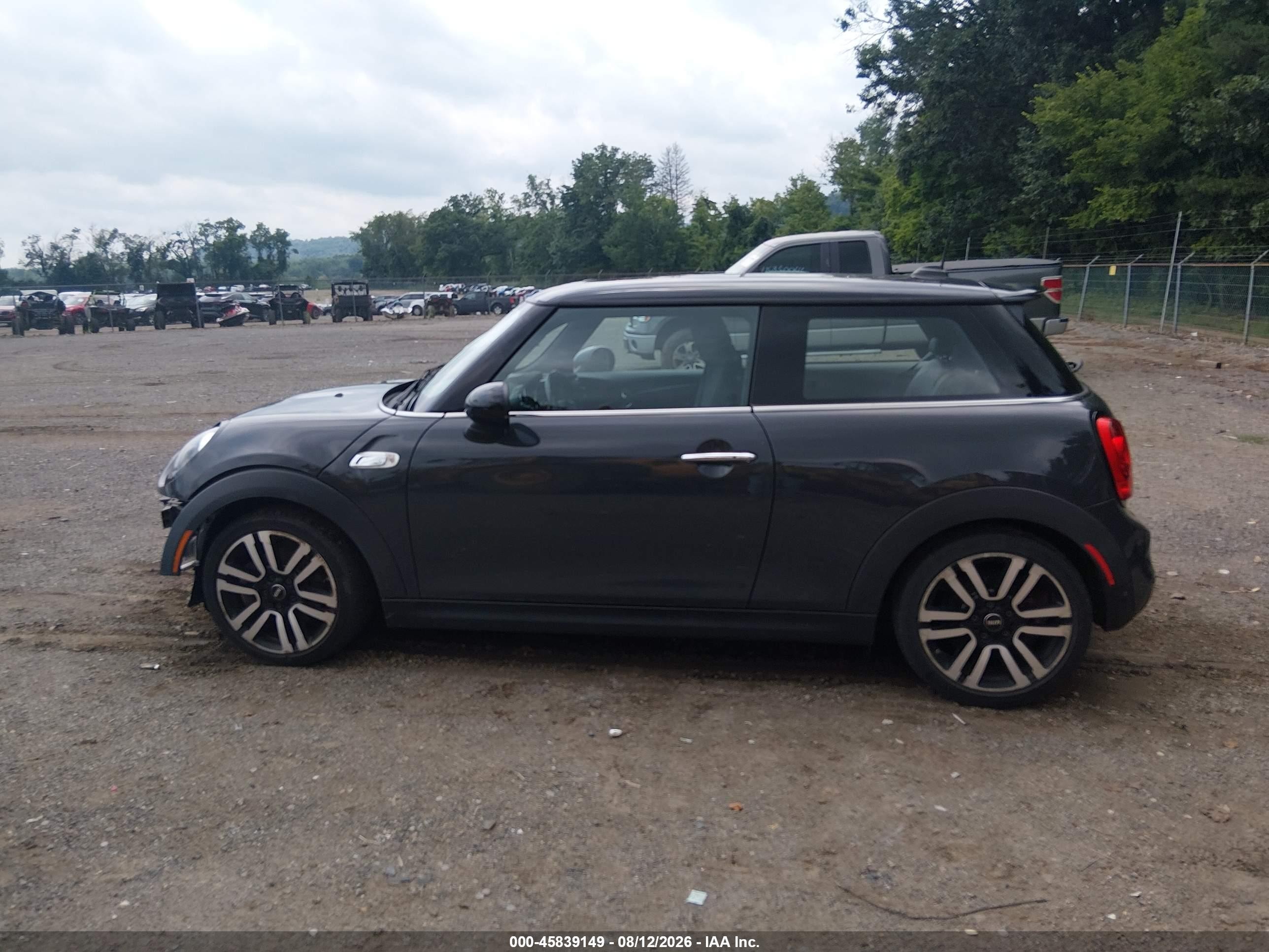 2019 Mini Hardtop Cooper S Gray vin: WMWXP7C55K2C62727