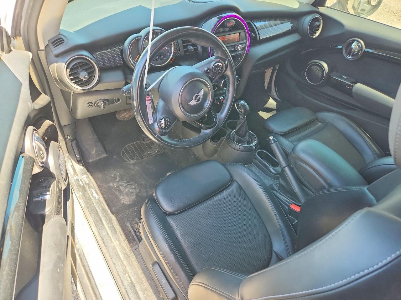 2015 Mini Cooper S Tan vin: WMWXP7C56F2A35083