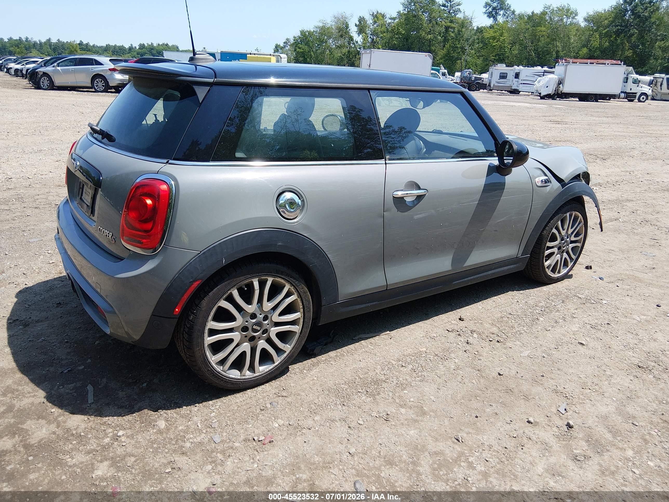 2015 Mini Hardtop Cooper S Серый vin: WMWXP7C57F2A34458