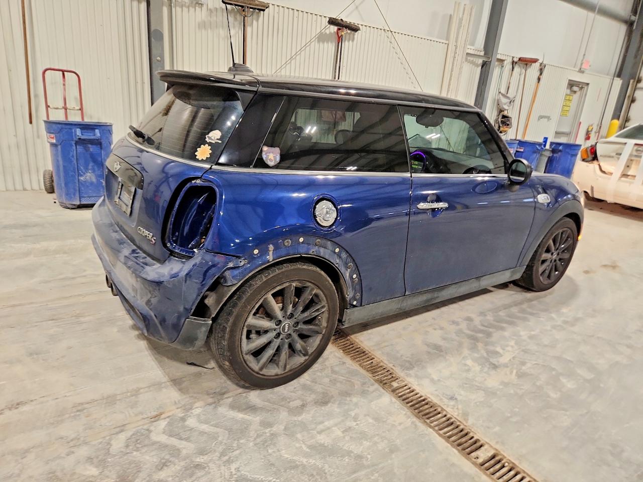 2015 Mini Cooper S Синий vin: WMWXP7C57F2A40888