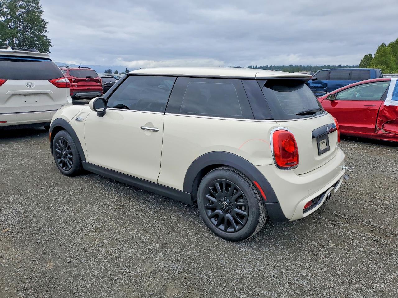2015 Mini Cooper S Cream vin: WMWXP7C58F2A35571