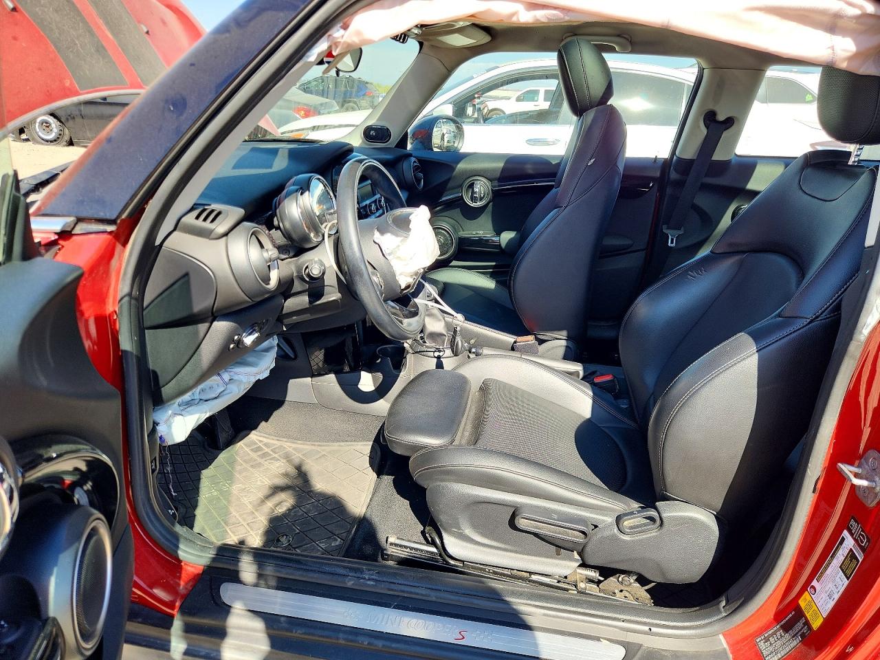 2015 Mini Cooper S Red vin: WMWXP7C58F2A36543