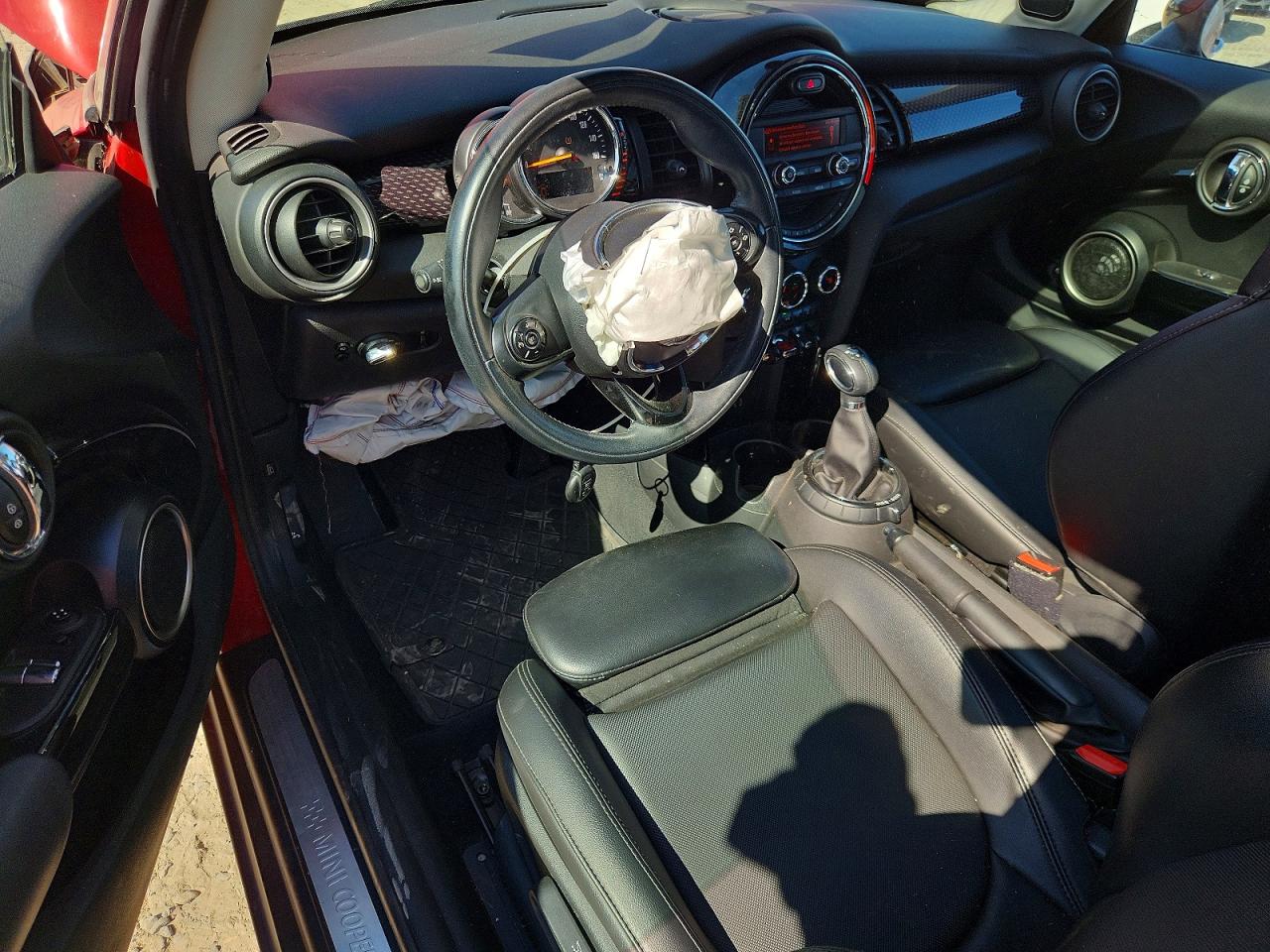 2015 Mini Cooper S Red vin: WMWXP7C58F2A36543